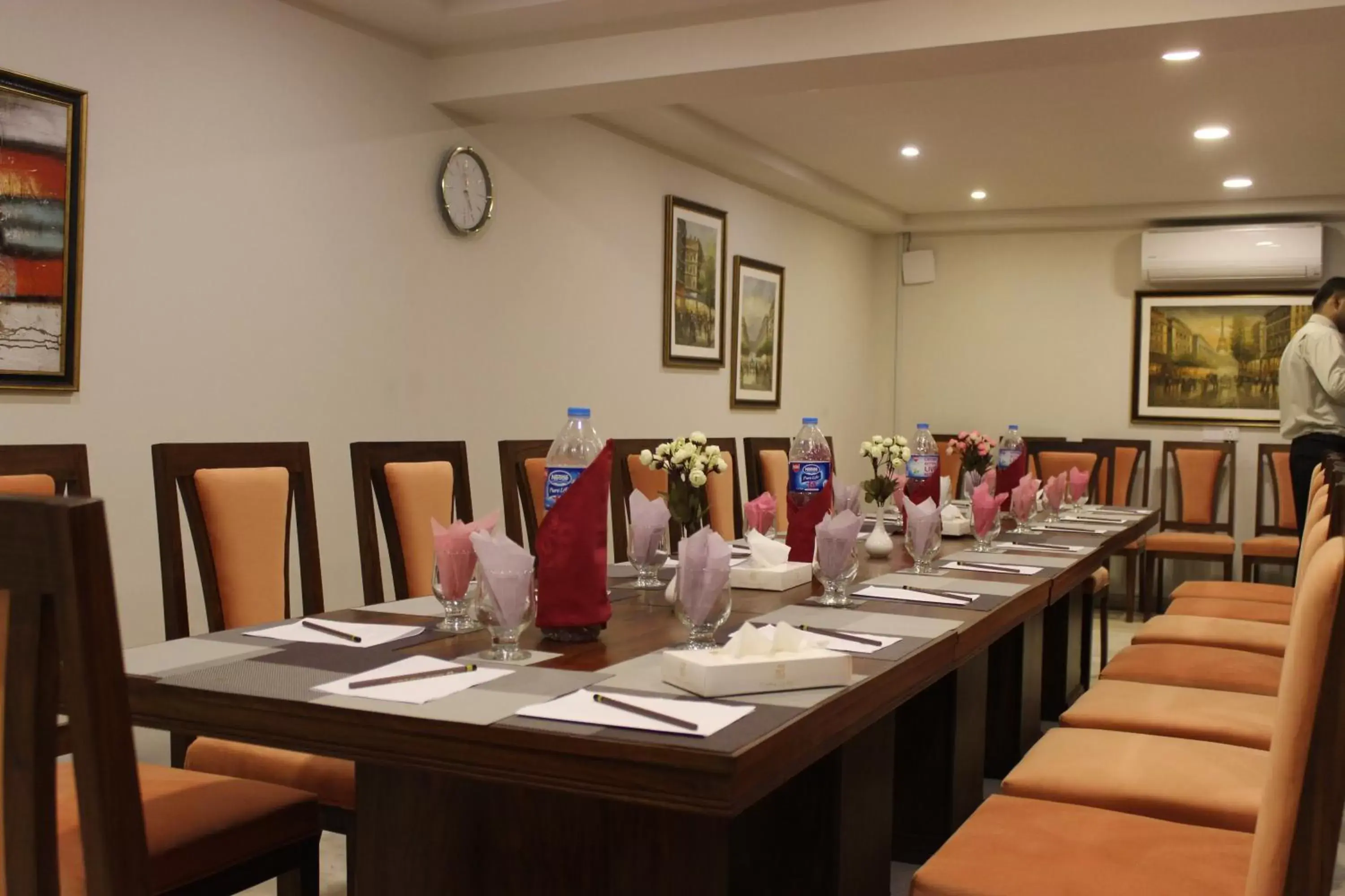 Restaurant/places to eat in S Chalet Islamabad Restaurant/places to eat in S Chalet Islamabad