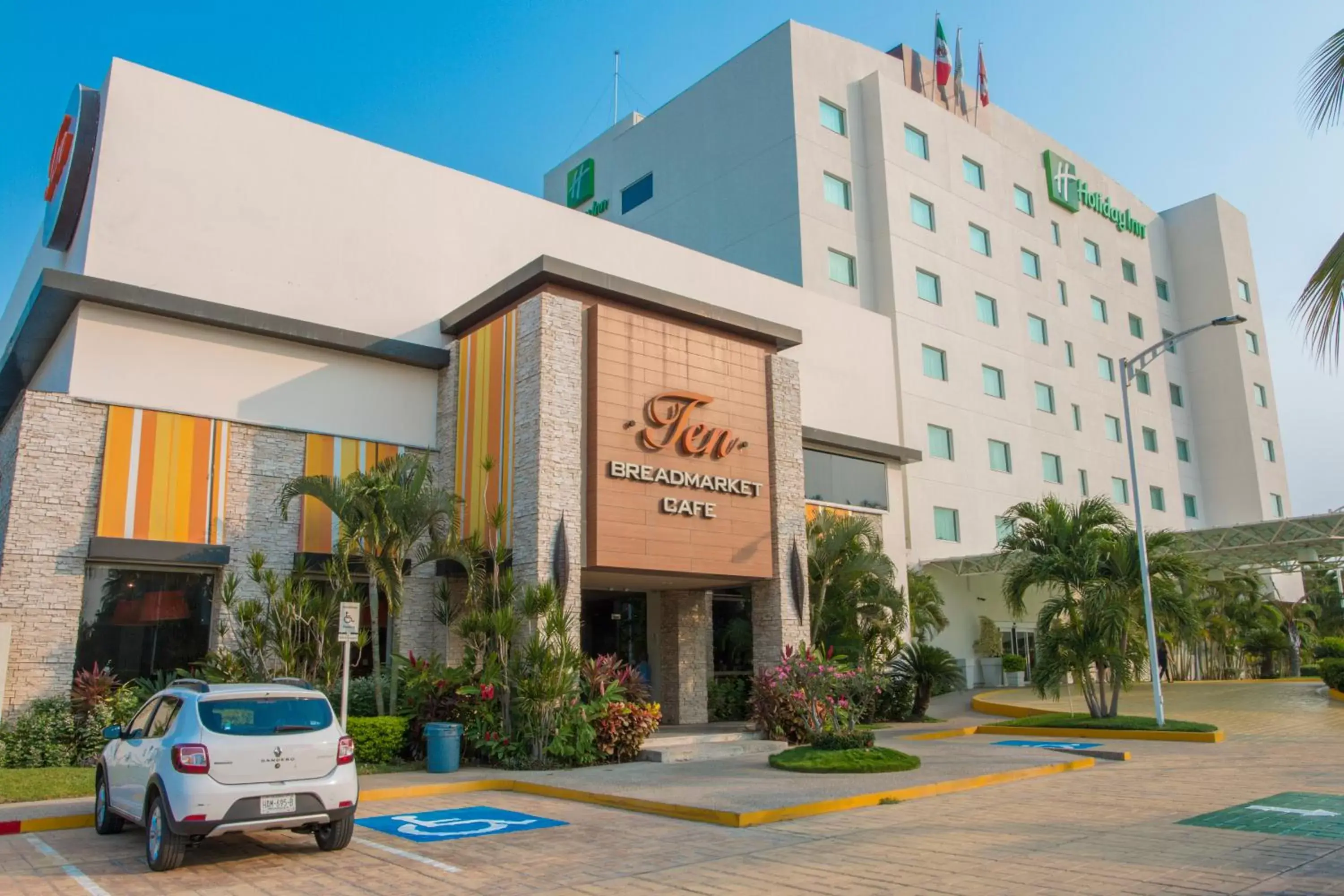 Property Building in Holiday Inn Acapulco La Isla, an IHG Hotel