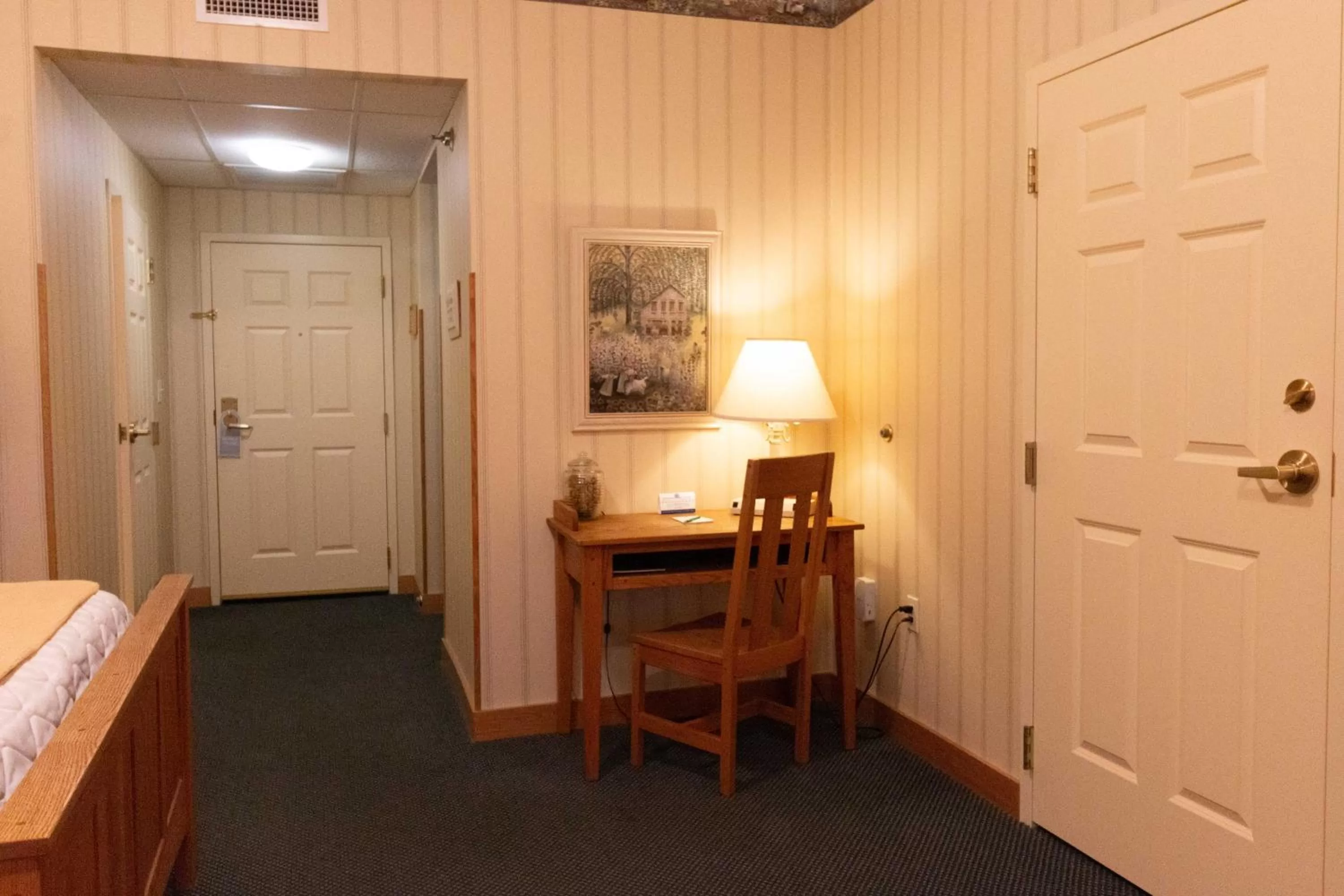 Essenhaus Inn & Conf. Center