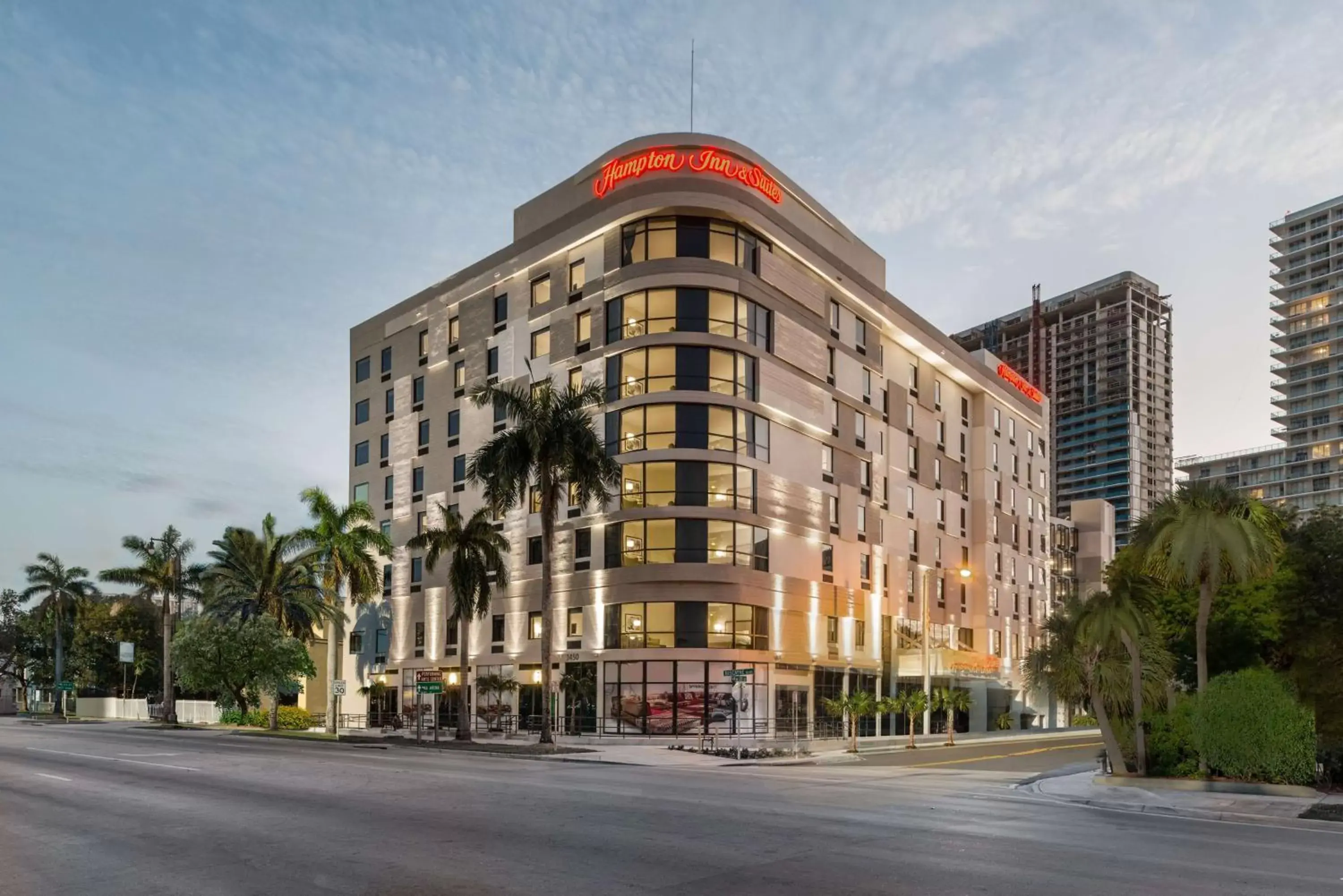Property Building in Hampton Inn & Suites Miami Wynwood Design District, FL