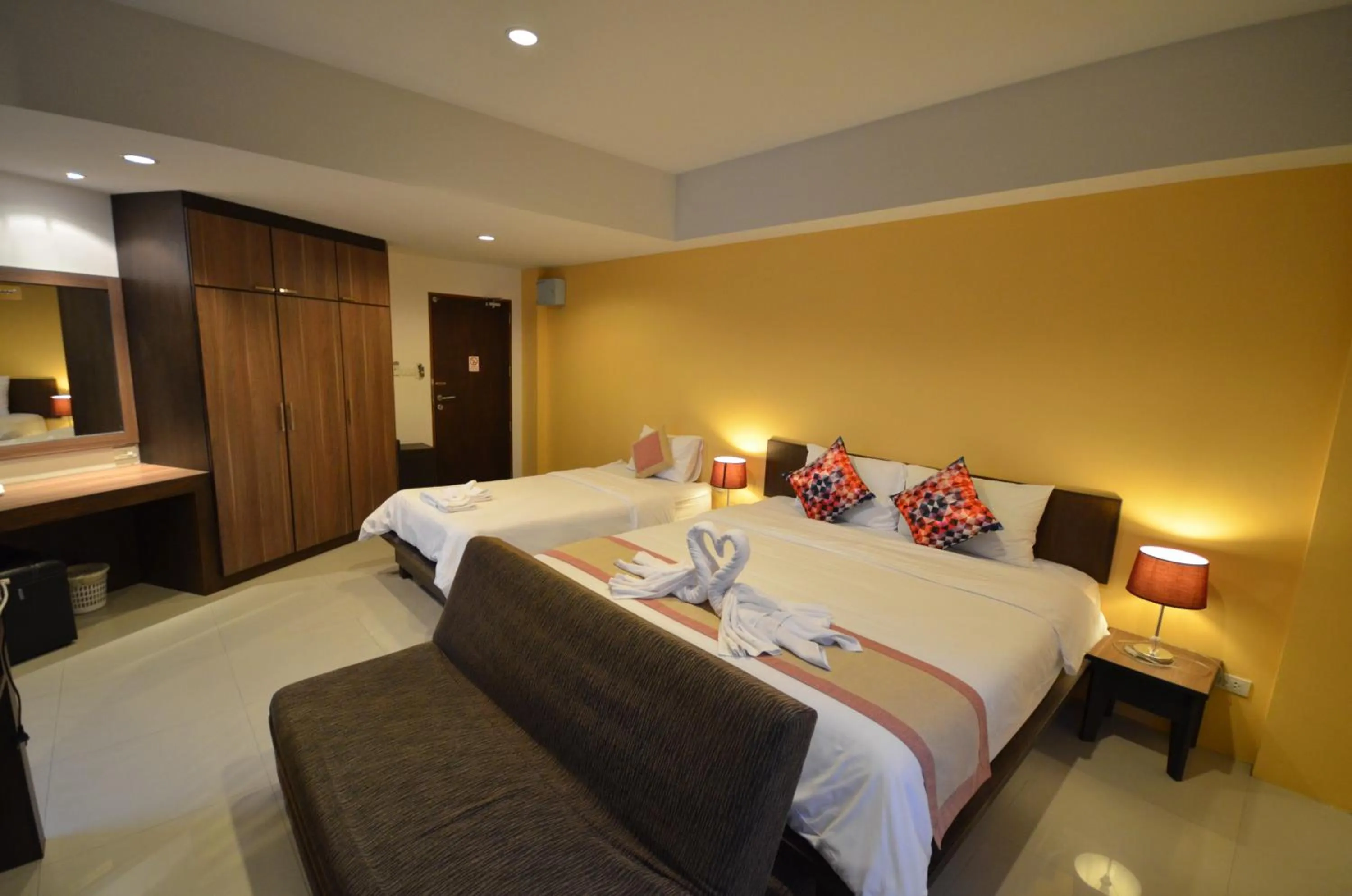 Photo of the whole room, Bed in Cool Residence Hotel