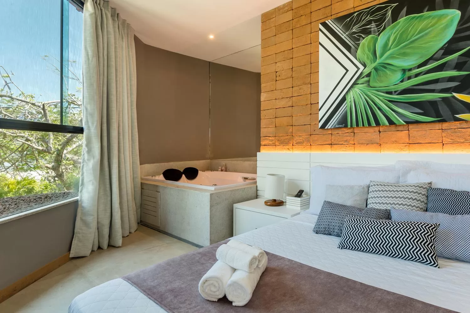 Hot Tub in Bravo Pousada Design