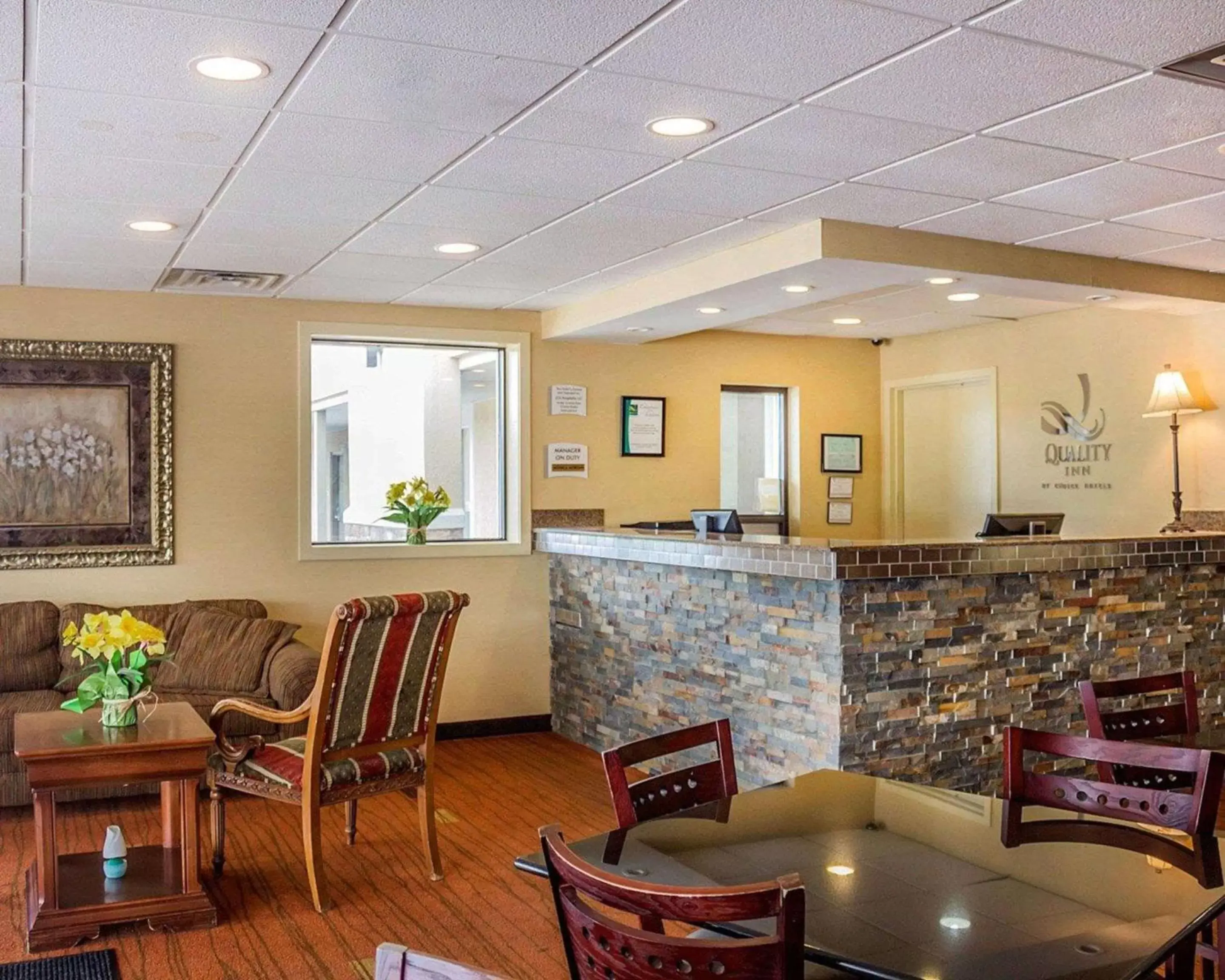 Lobby or reception in Quality Inn Waterbury East Lobby or reception in Quality Inn Waterbury East