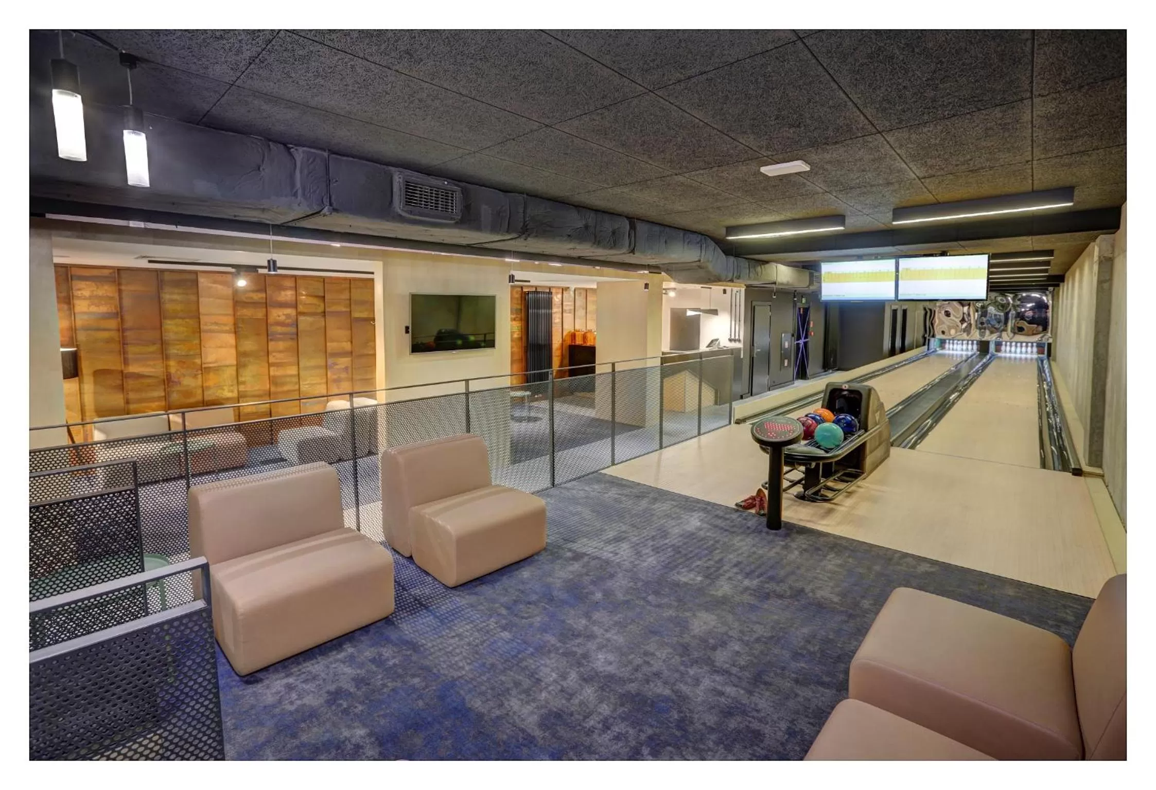 Bowling in Folwark Łochów