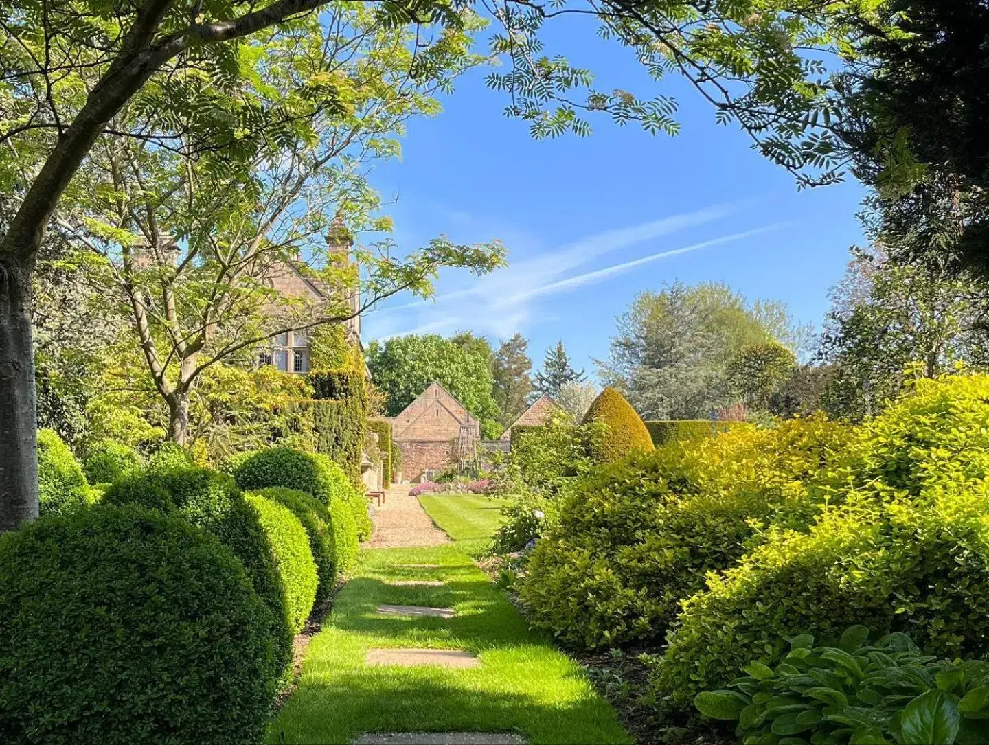 Garden in Fischers Baslow Hall - Chatsworth