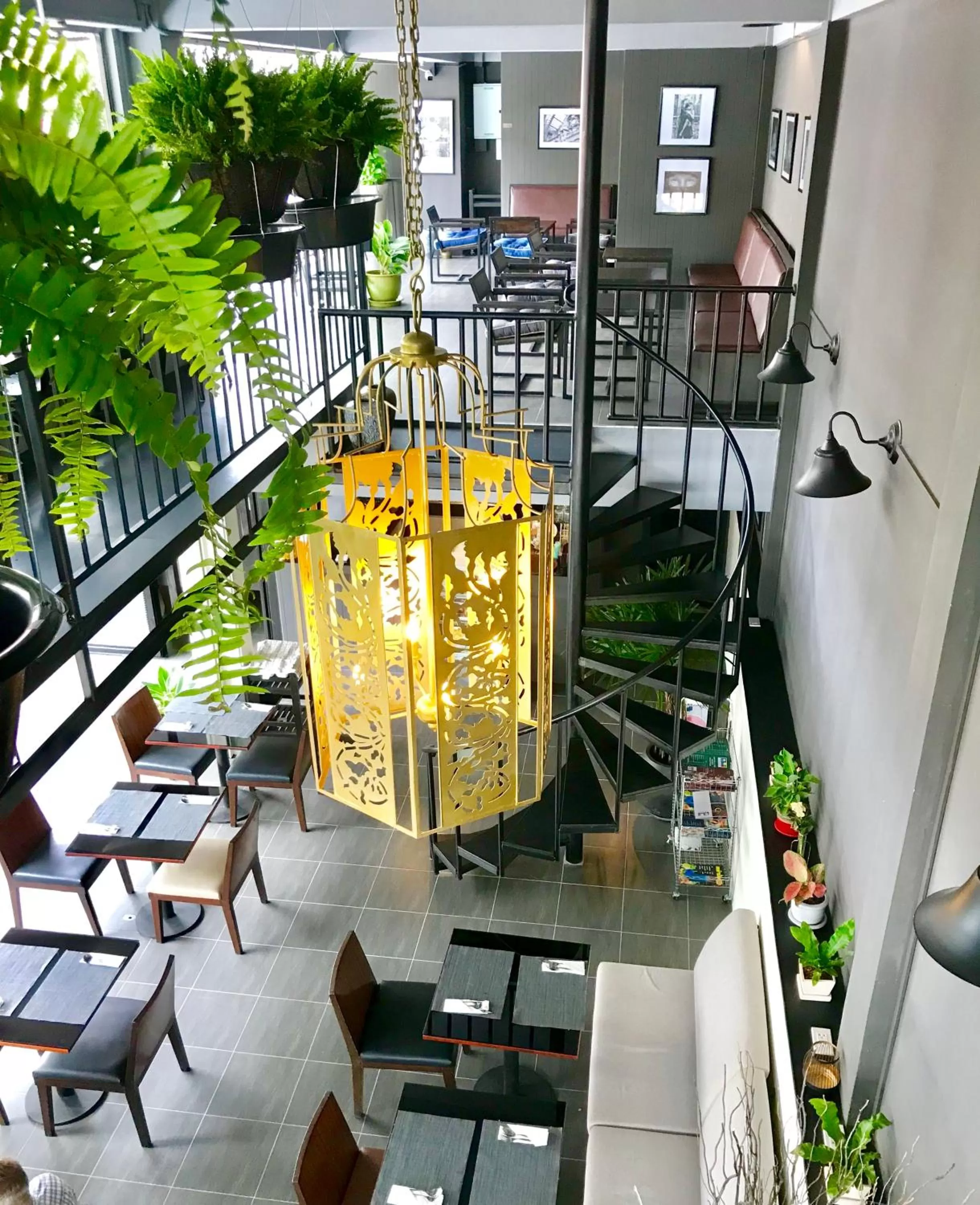 Restaurant/places to eat in THE BEACH CHA AM Residence