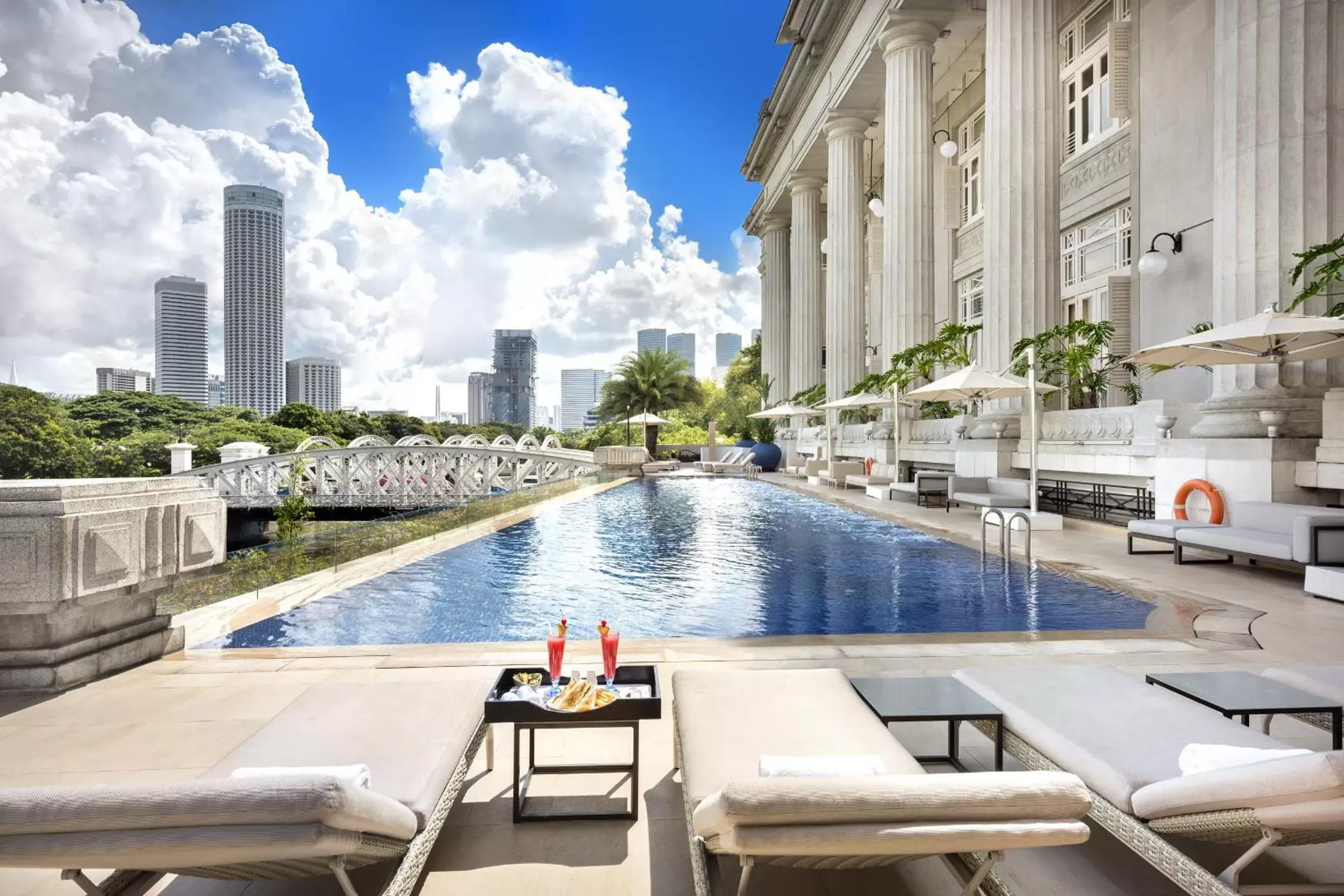 Restaurant/places to eat, Swimming Pool in The Fullerton Hotel Singapore