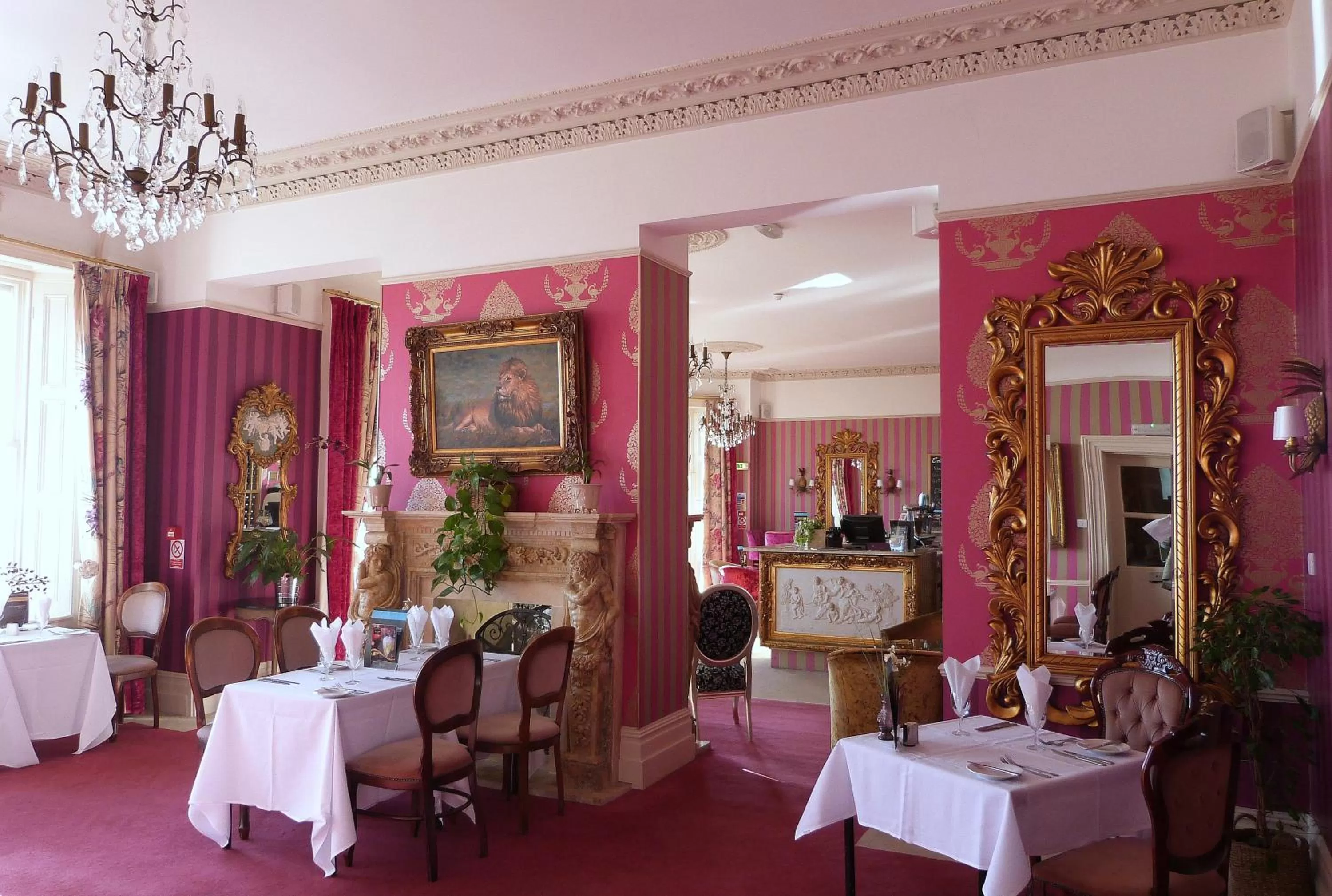 Restaurant/Places to Eat in Cottonwood Boutique