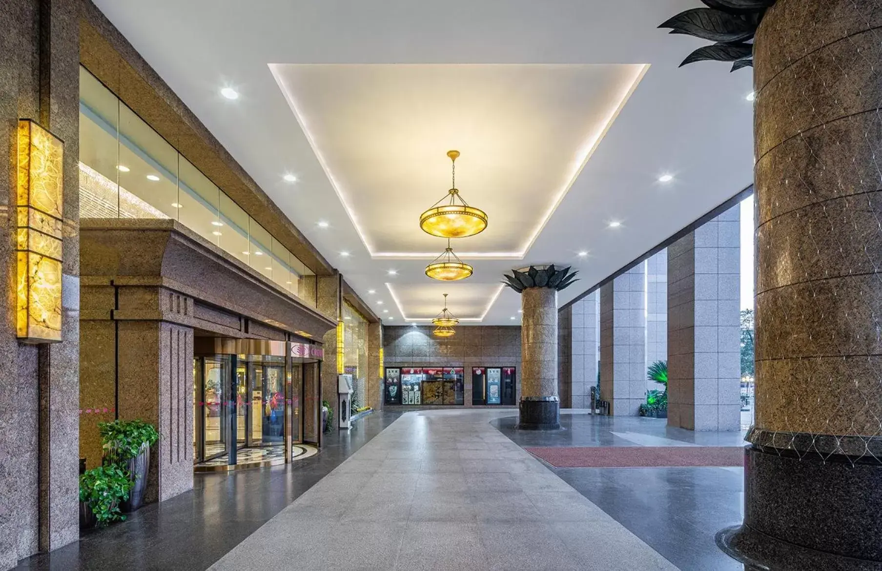 Property building, Lobby/Reception in Crowne Plaza Foshan, an IHG Hotel - Exclusive bus stations for HKSAR round-trips