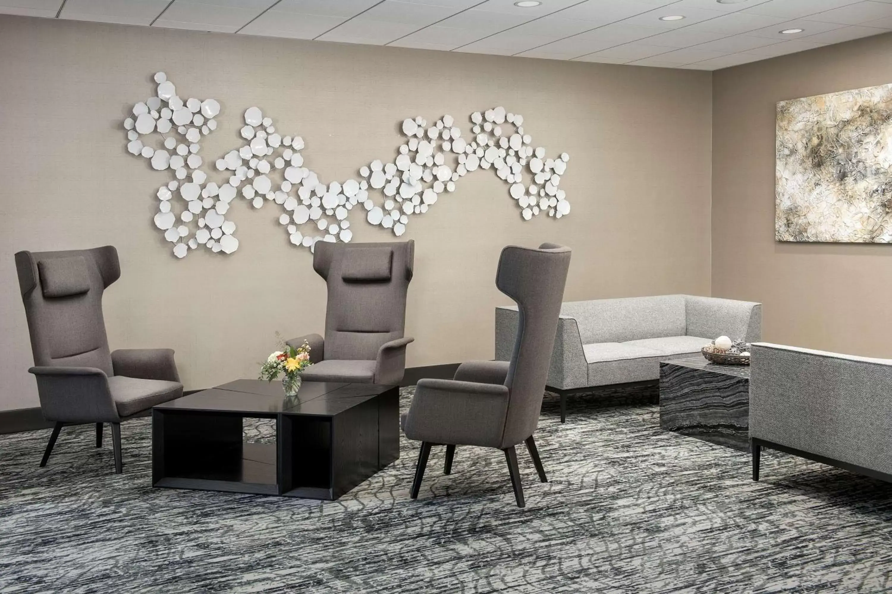 Lobby or reception, Seating Area in Radisson Blu Fargo