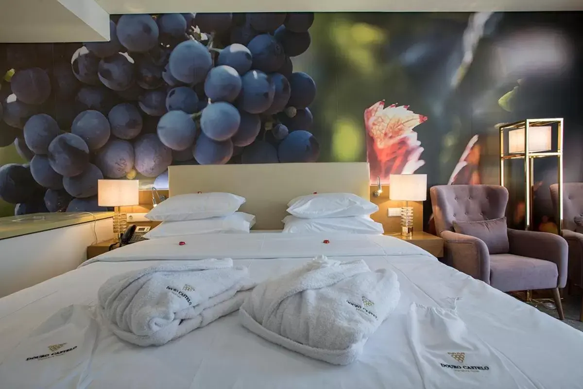 Photo of the whole room, Bed in Douro Castelo Signature Hotel & Spa