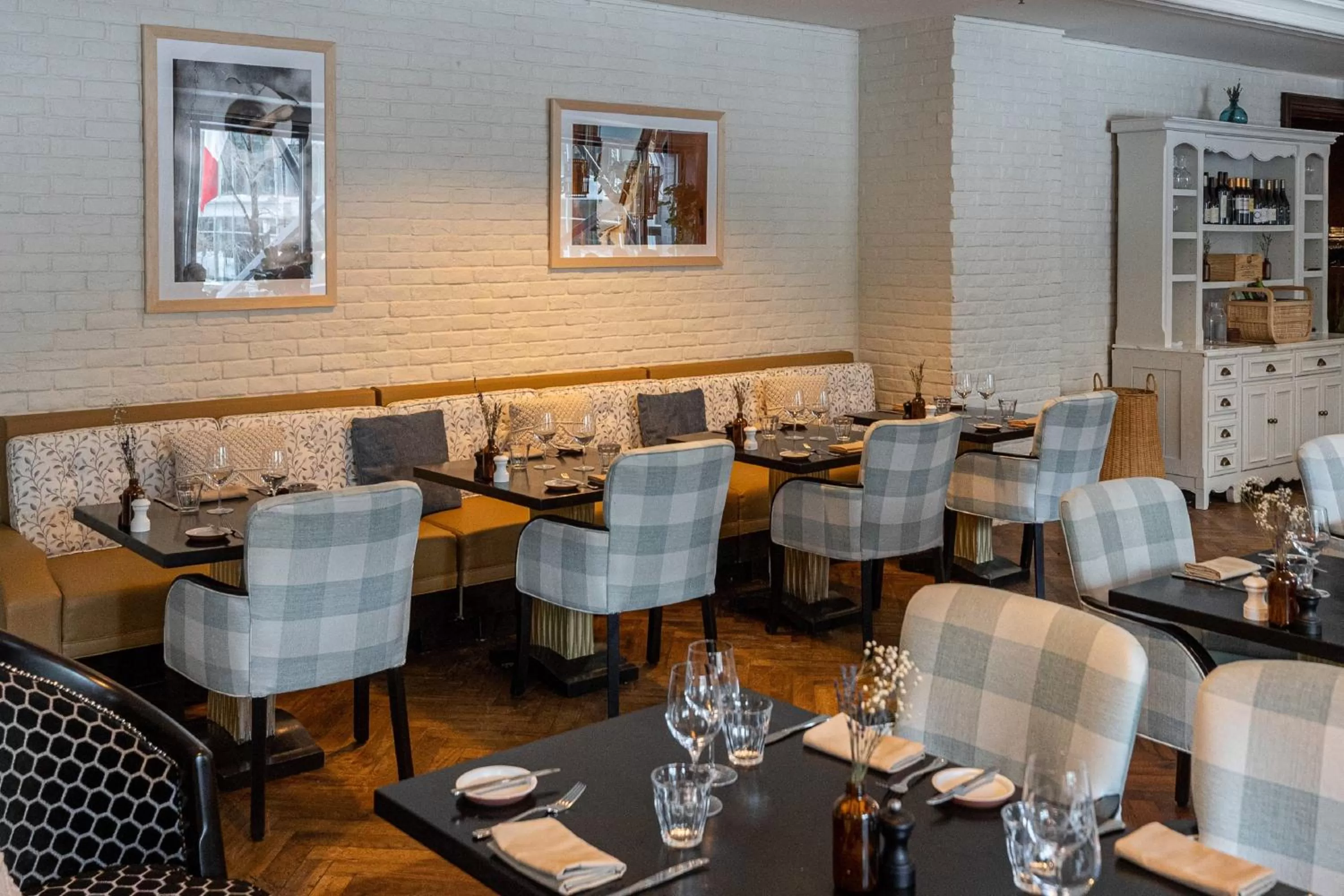 Restaurant/places to eat in InterContinental Montreal by IHG