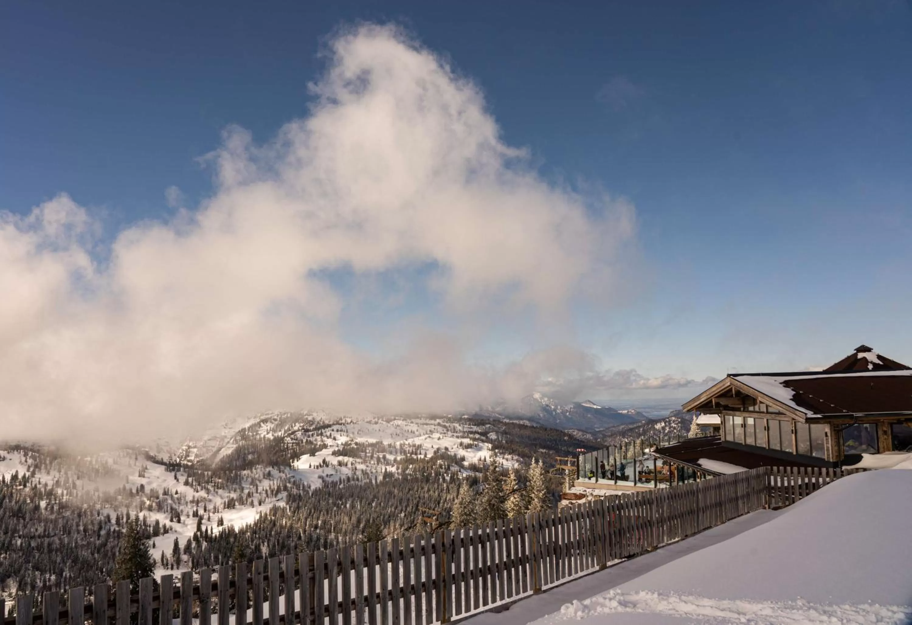 Nearby landmark in KUHOTEL by Rilano