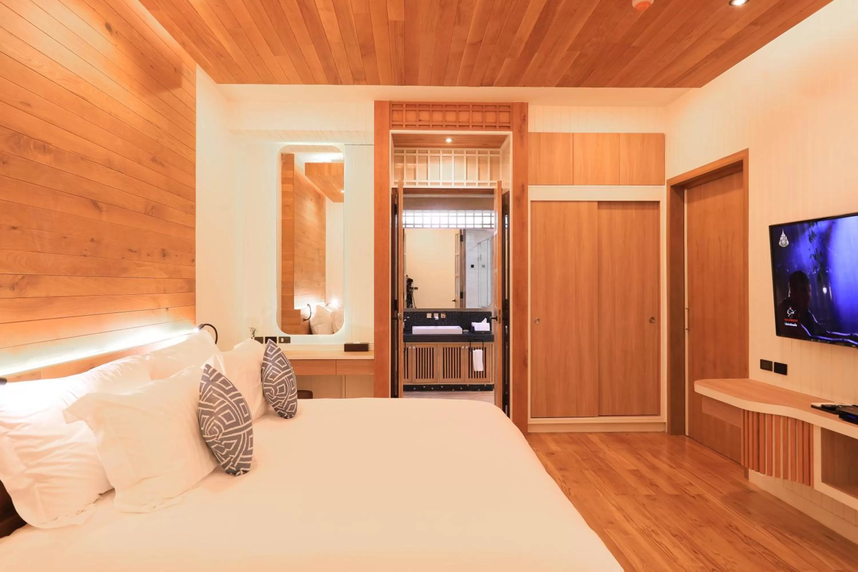 Bed in Kundala Beach Resort Hua Hin