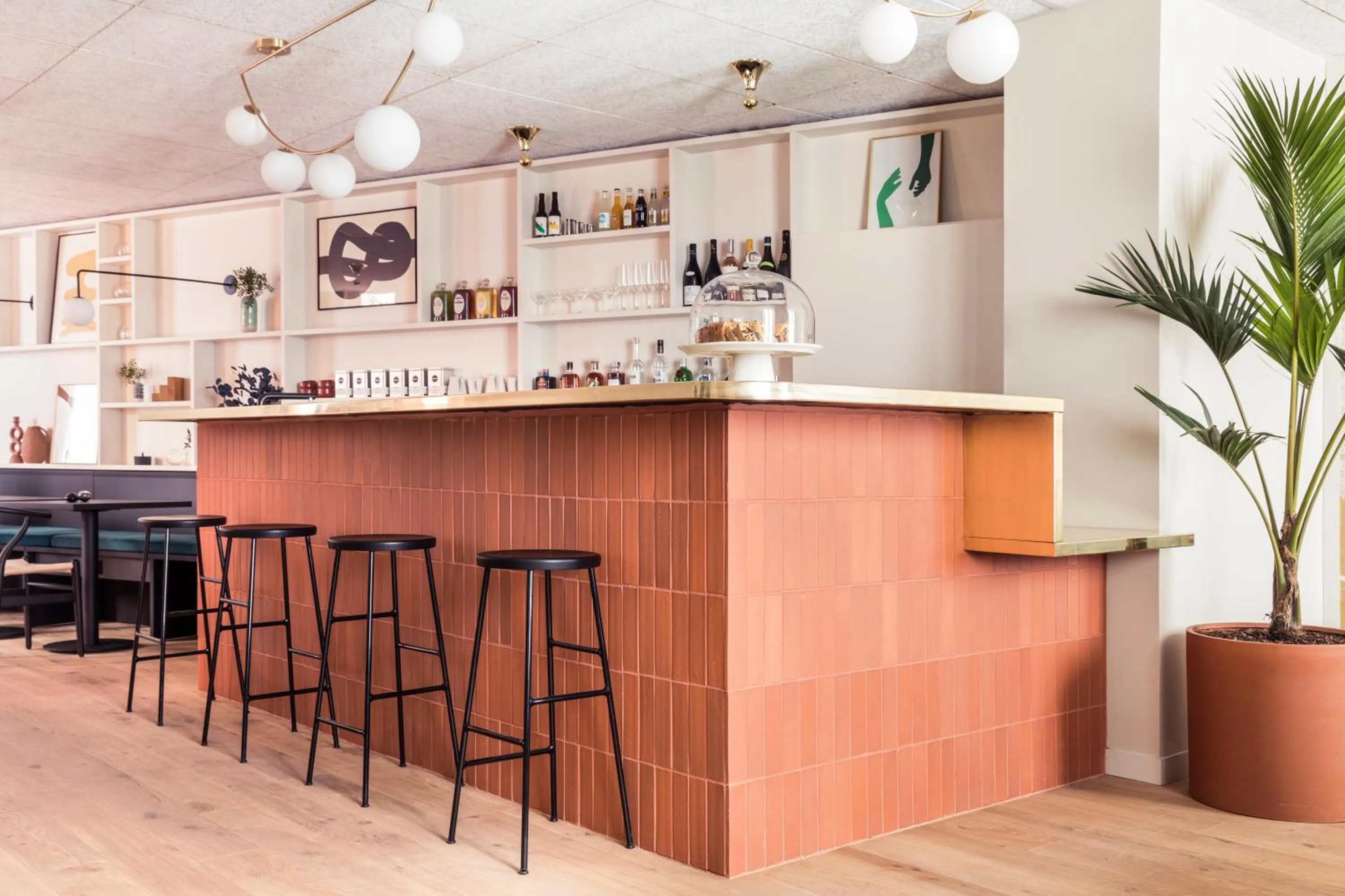 Lounge or bar in Hôtel AMI - Orso Hotels