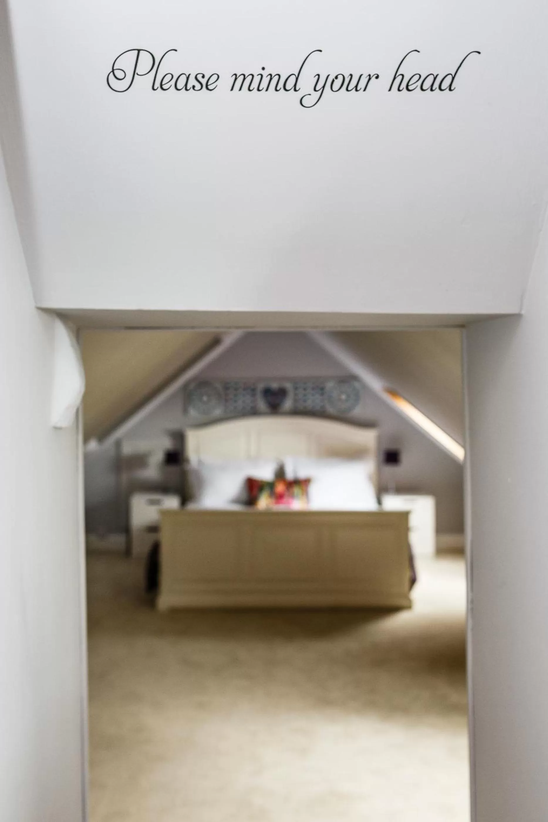 Bedroom, Bed in The Cock and Bull