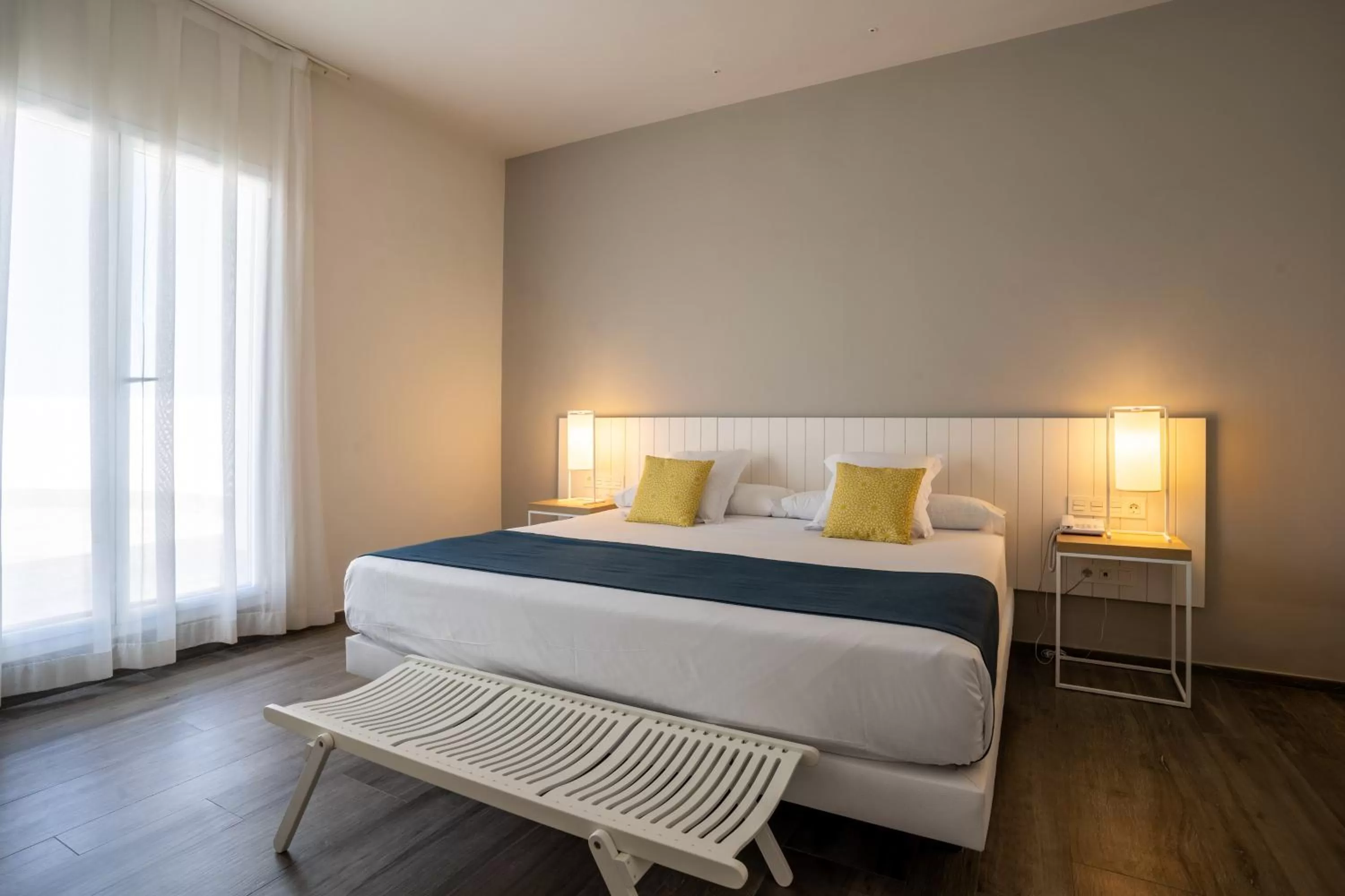 Photo of the whole room, Bed in Hotel Agaró