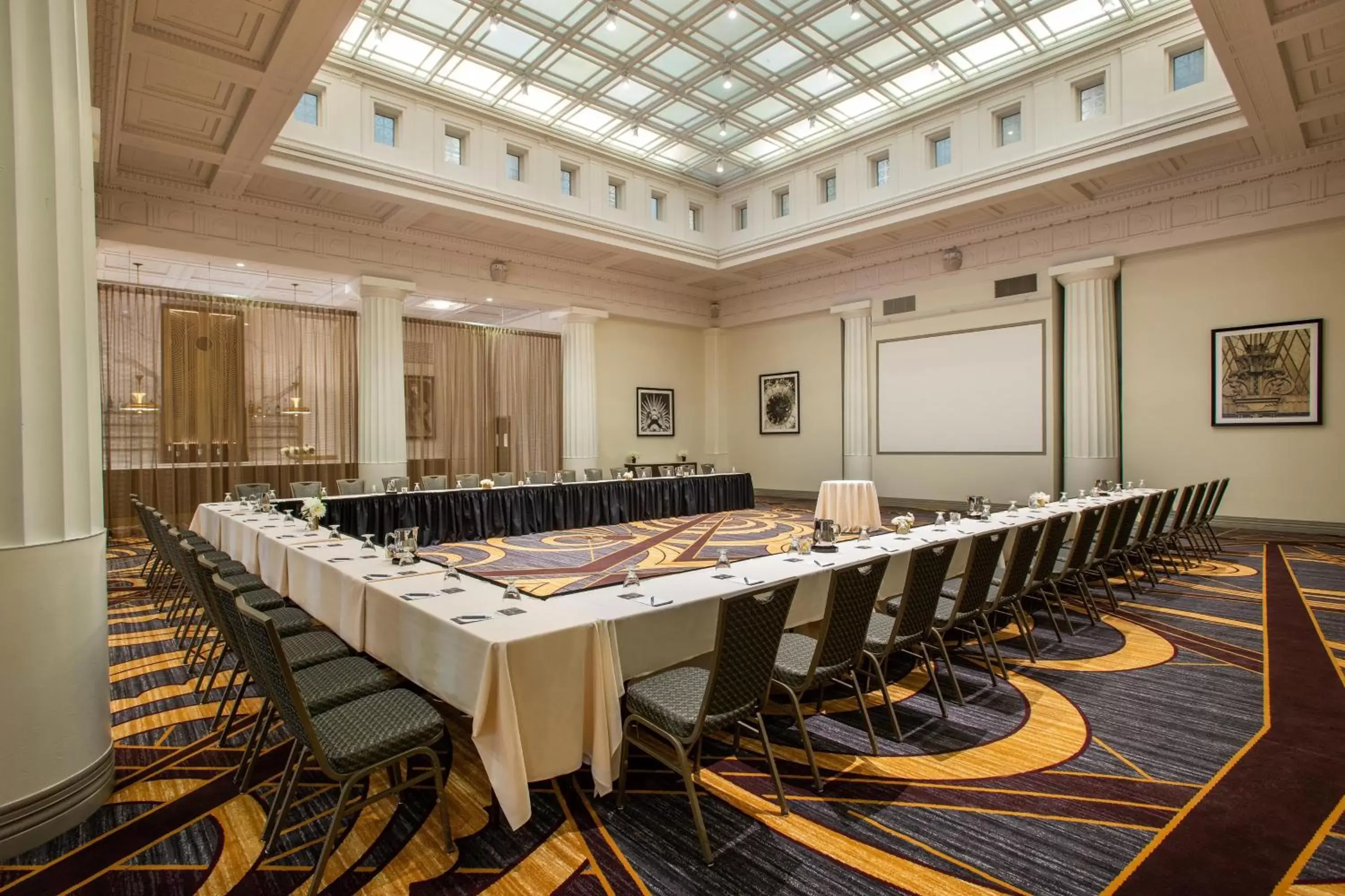 Meeting/conference room in Magnolia Hotel Denver, a Tribute Portfolio Hotel