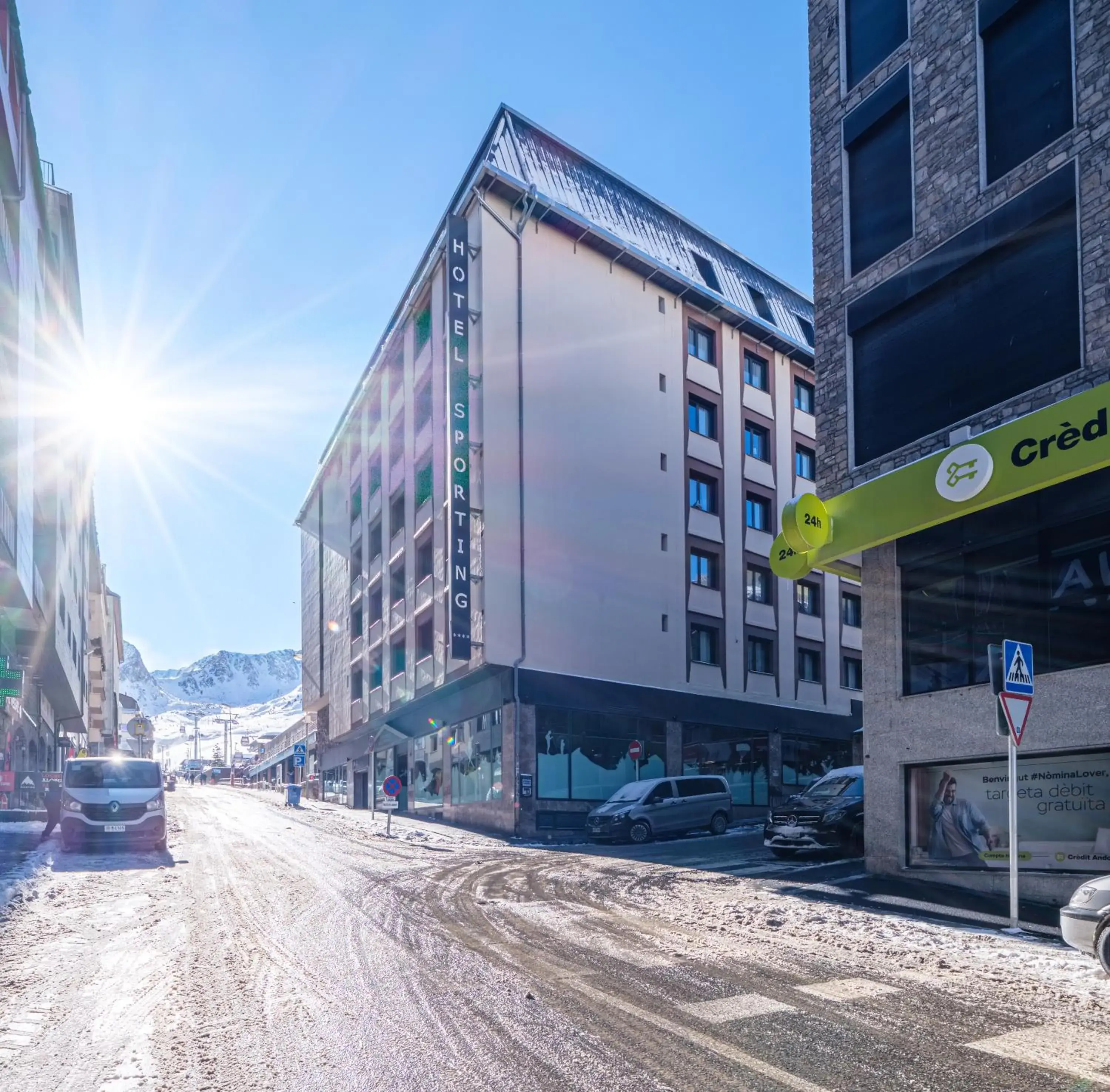 Facade/entrance, Property Building in Hotel Sporting