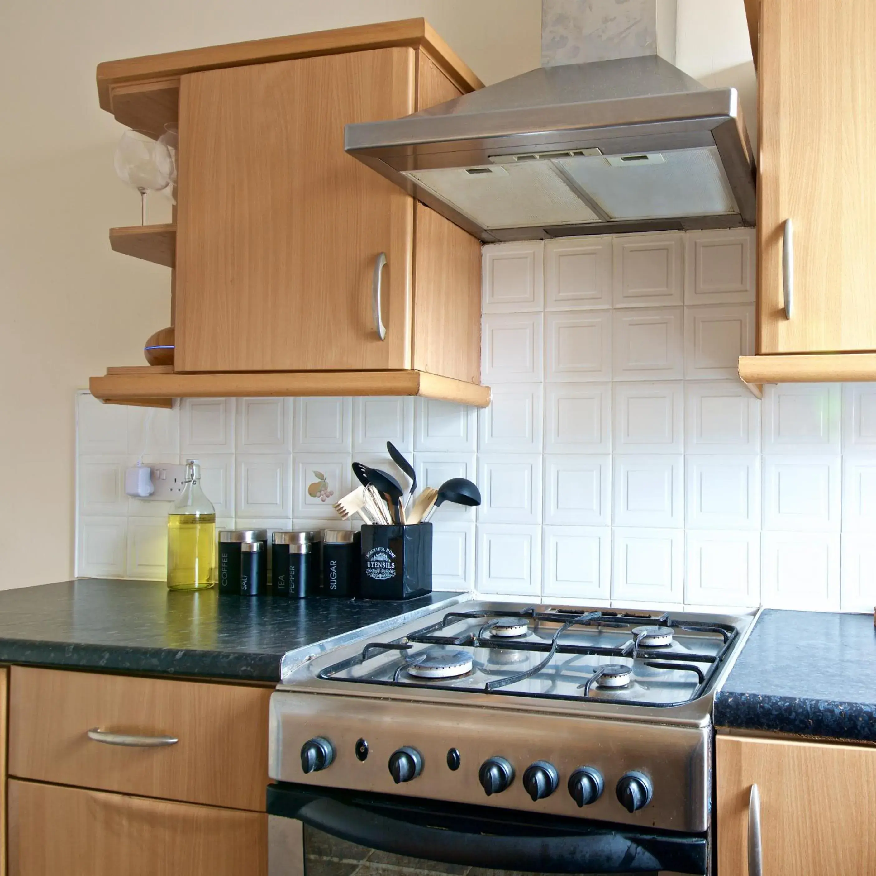Kitchen or kitchenette in Liverpool City Stays - Lawrence Road BB1