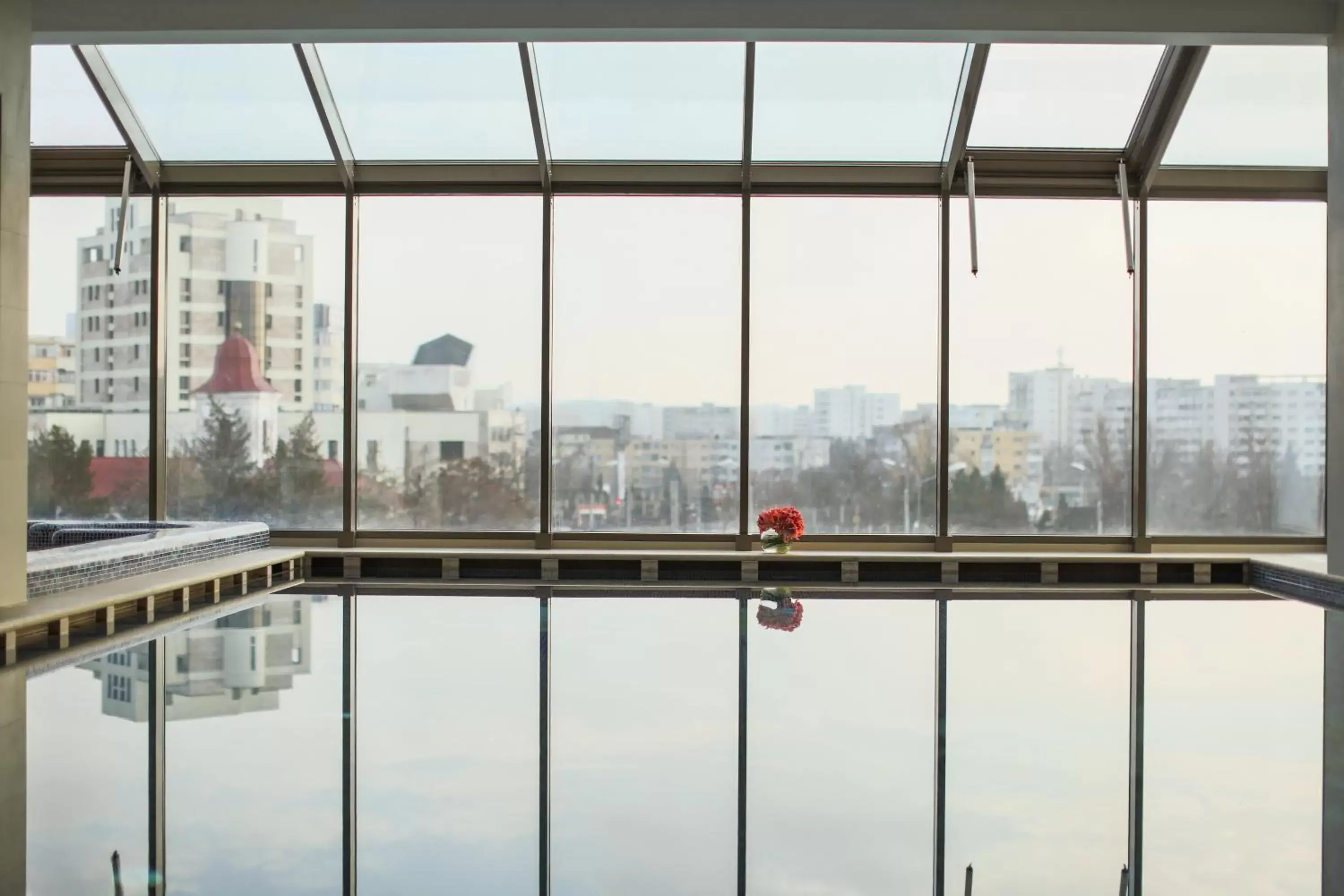 Swimming pool in Hotel International Iasi