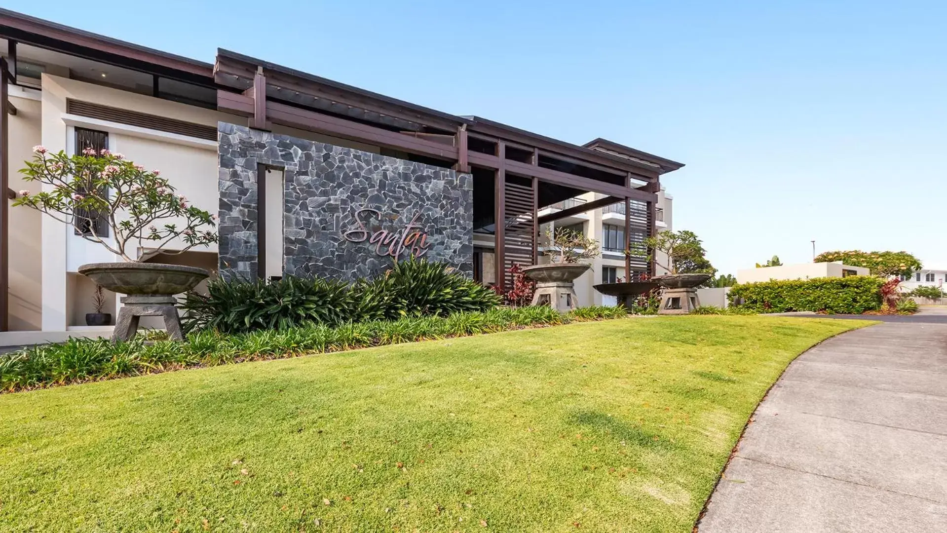 Property building in Oaks Casuarina Santai Resort Property building in Oaks Casuarina Santai Resort