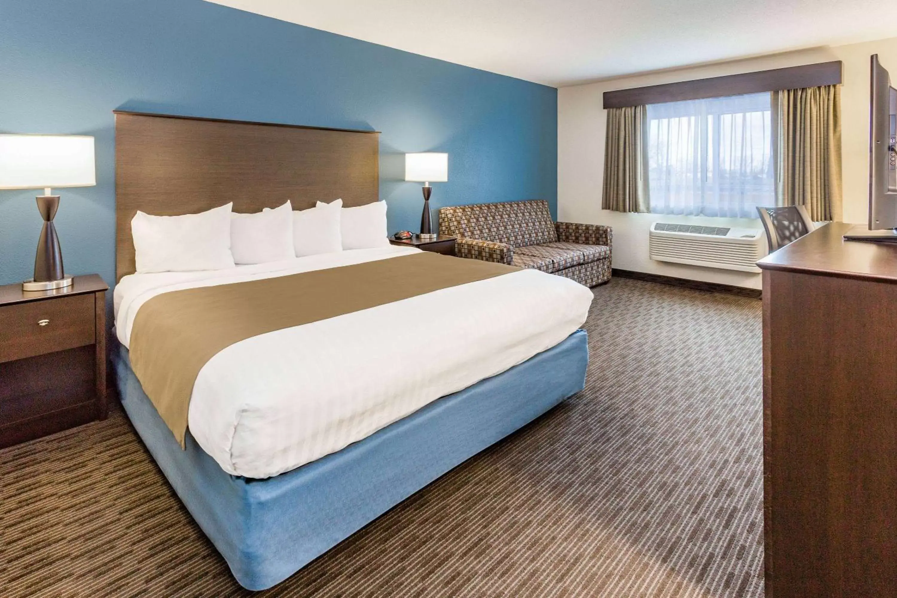 Photo of the whole room, Bed in AmericInn by Wyndham Sleepy Eye