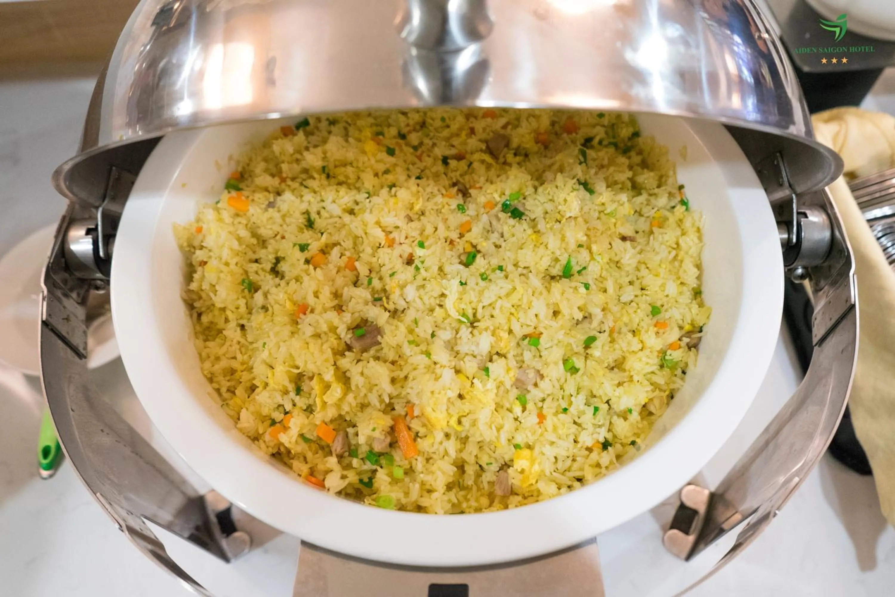 Restaurant/places to eat in Aiden Saigon Hotel