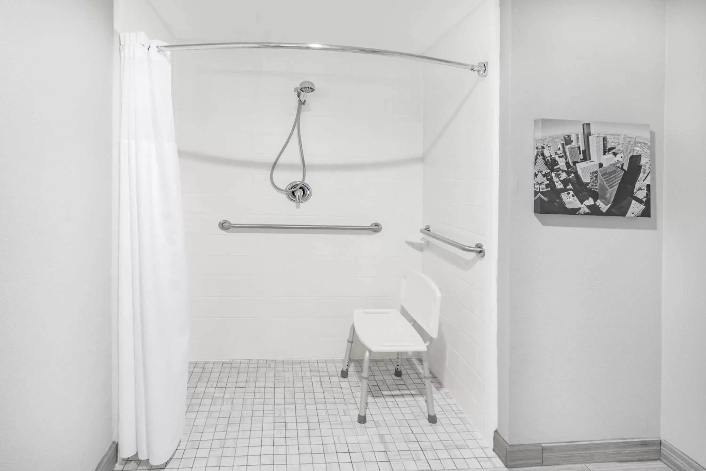 Bathroom in La Quinta by Wyndham Houston Southwest