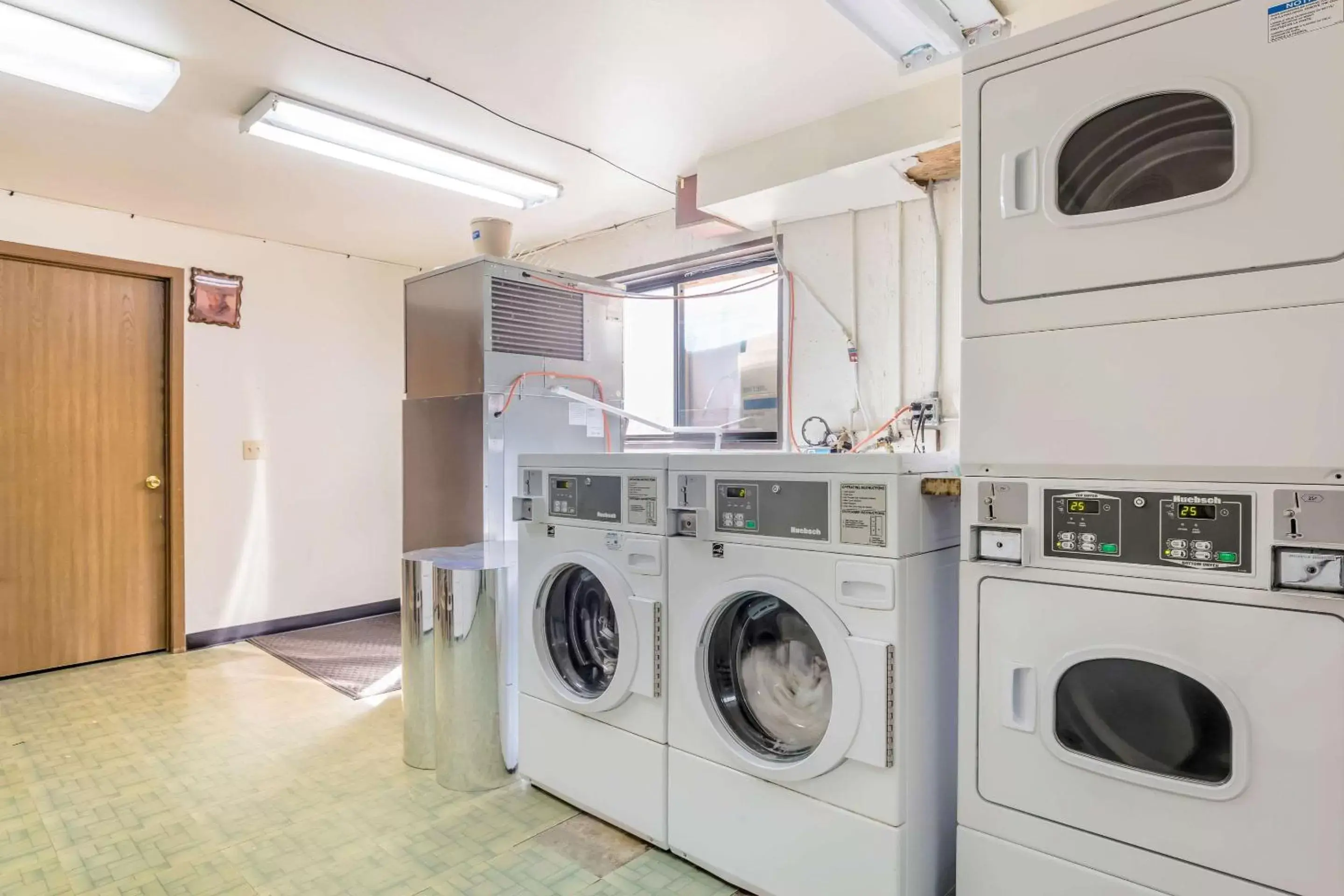 On site, Kitchen/Kitchenette in Rodeway Inn & Suites Big Water - Antelope Canyon