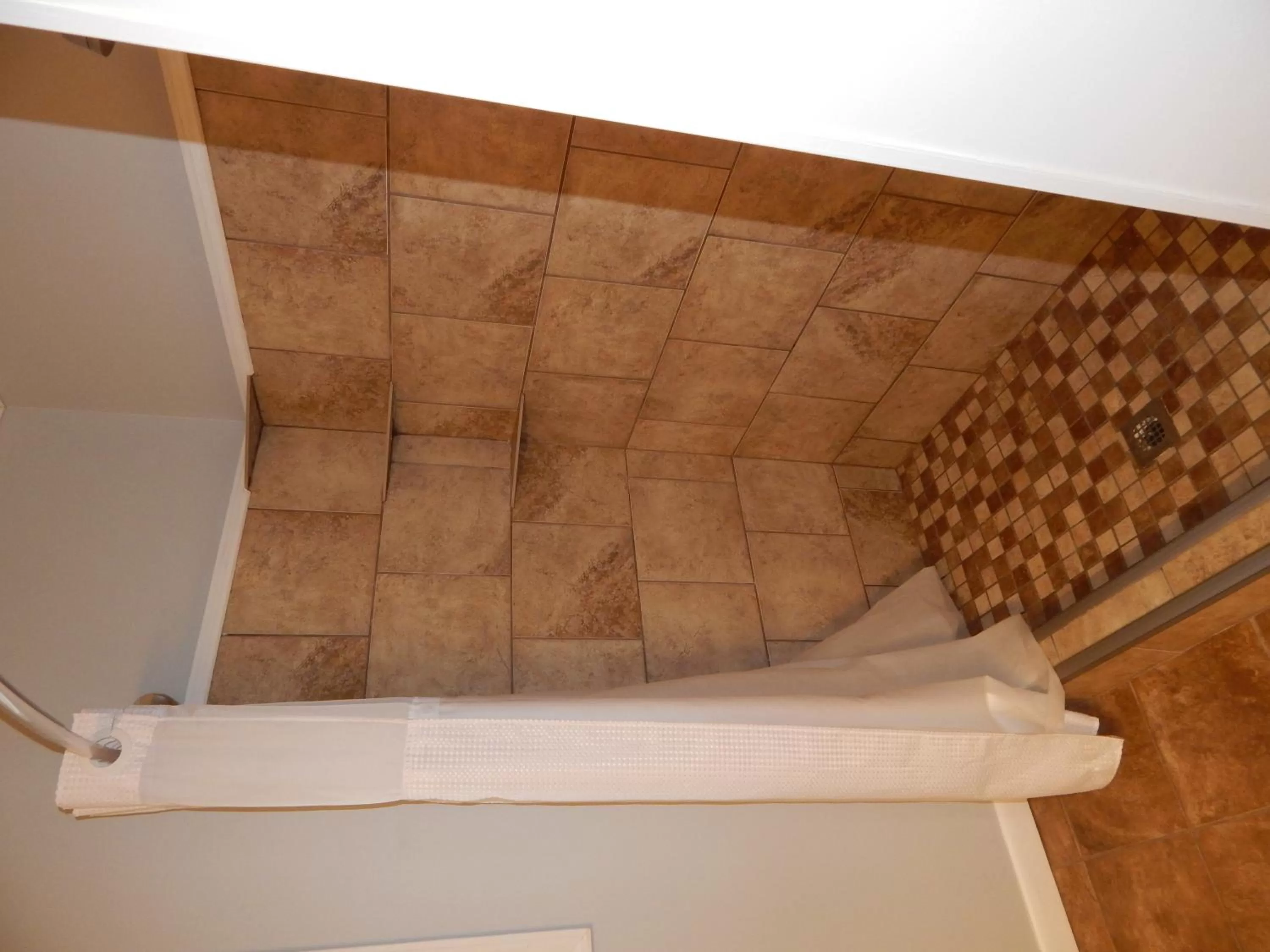 Bathroom in Sunset Motel