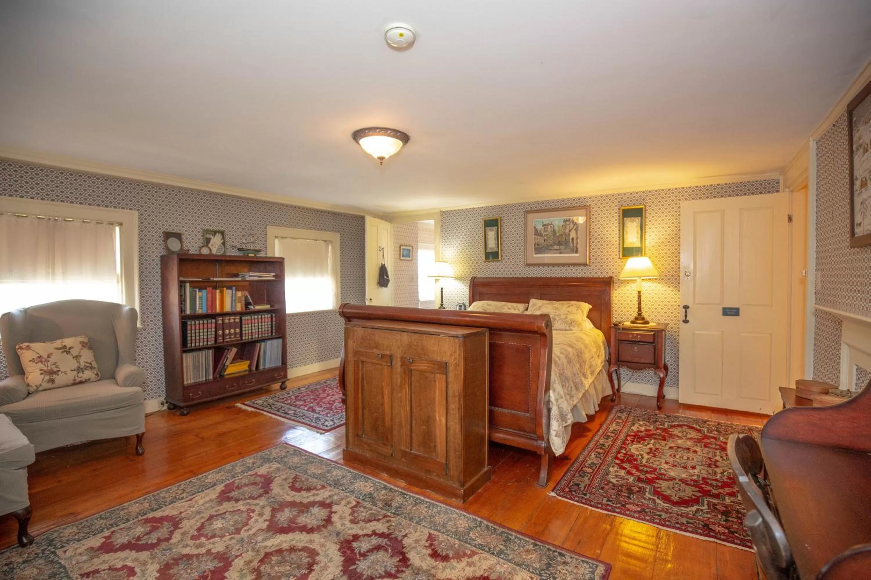Bedroom, Bed in Clark Currier Inn