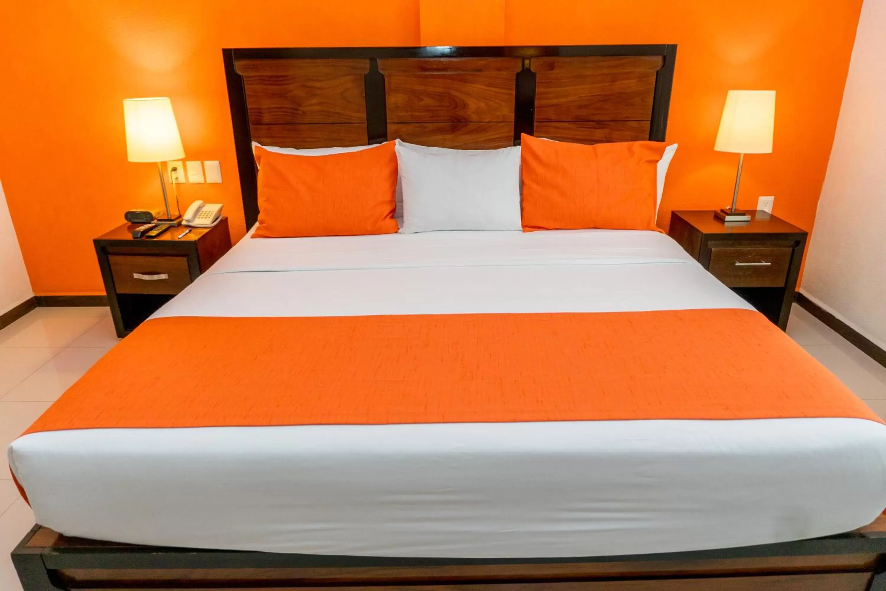 Bed in Comfort Inn Cancún Aeropuerto
