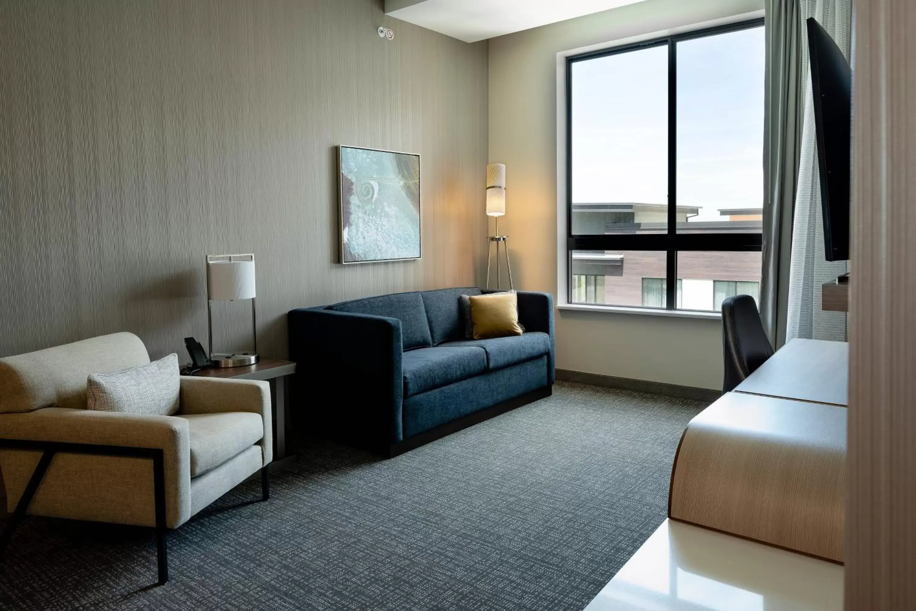 Living room, Seating Area in Courtyard by Marriott Salt Lake City Cottonwood