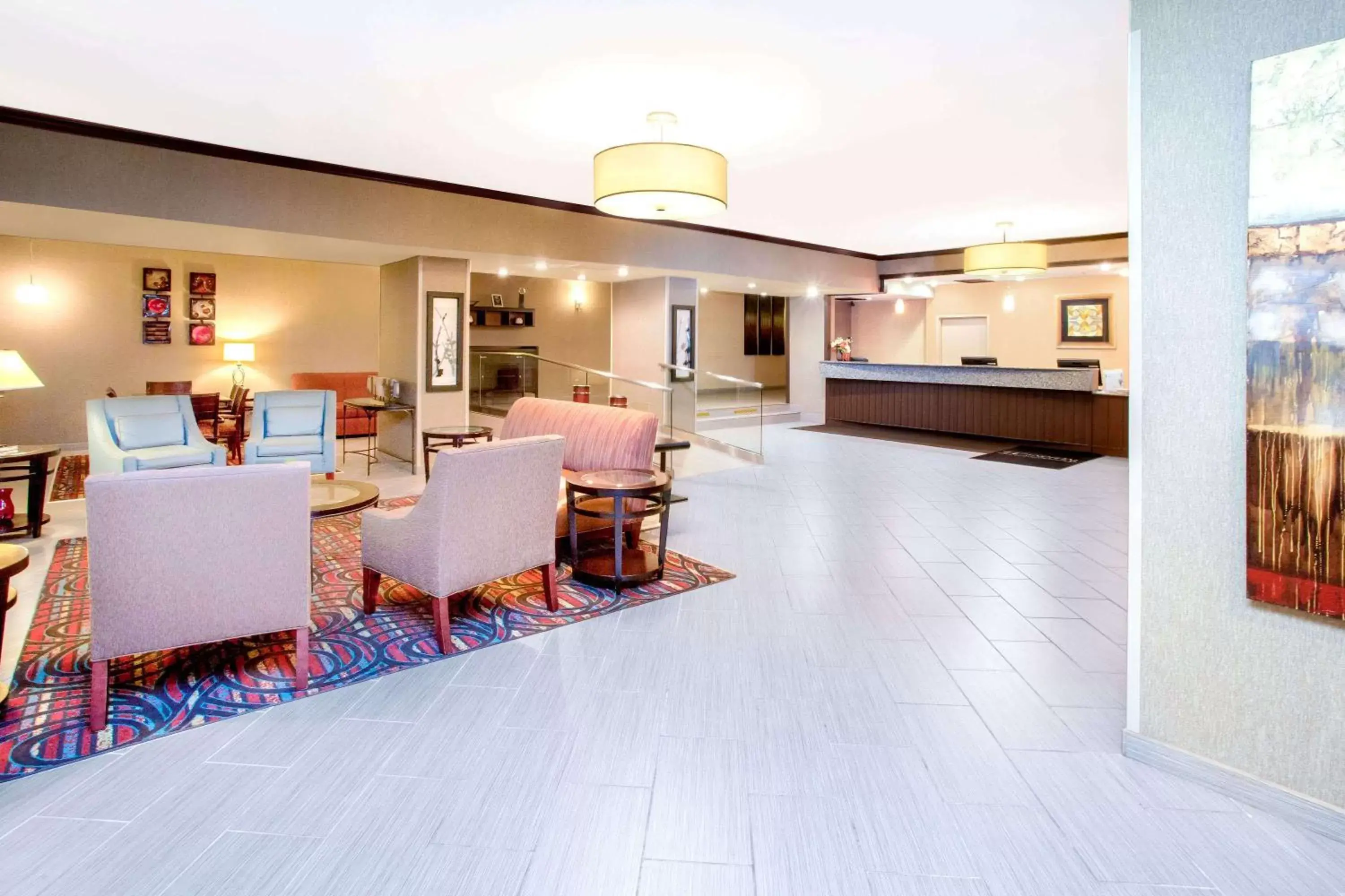 Lobby or reception in Wyndham Garden Schaumburg Chicago Northwest