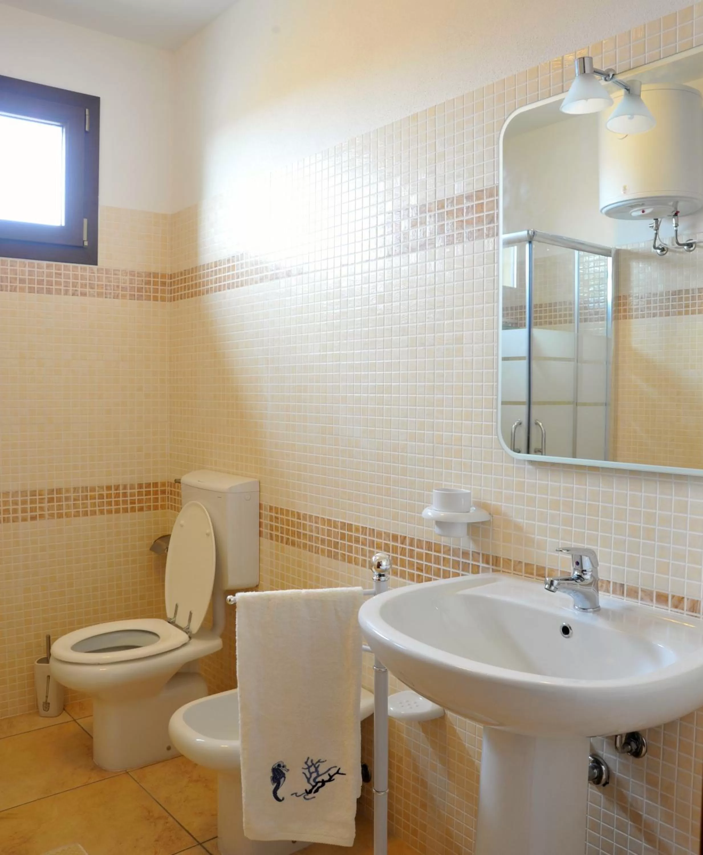 Day, Bathroom in B&B L'Ancora