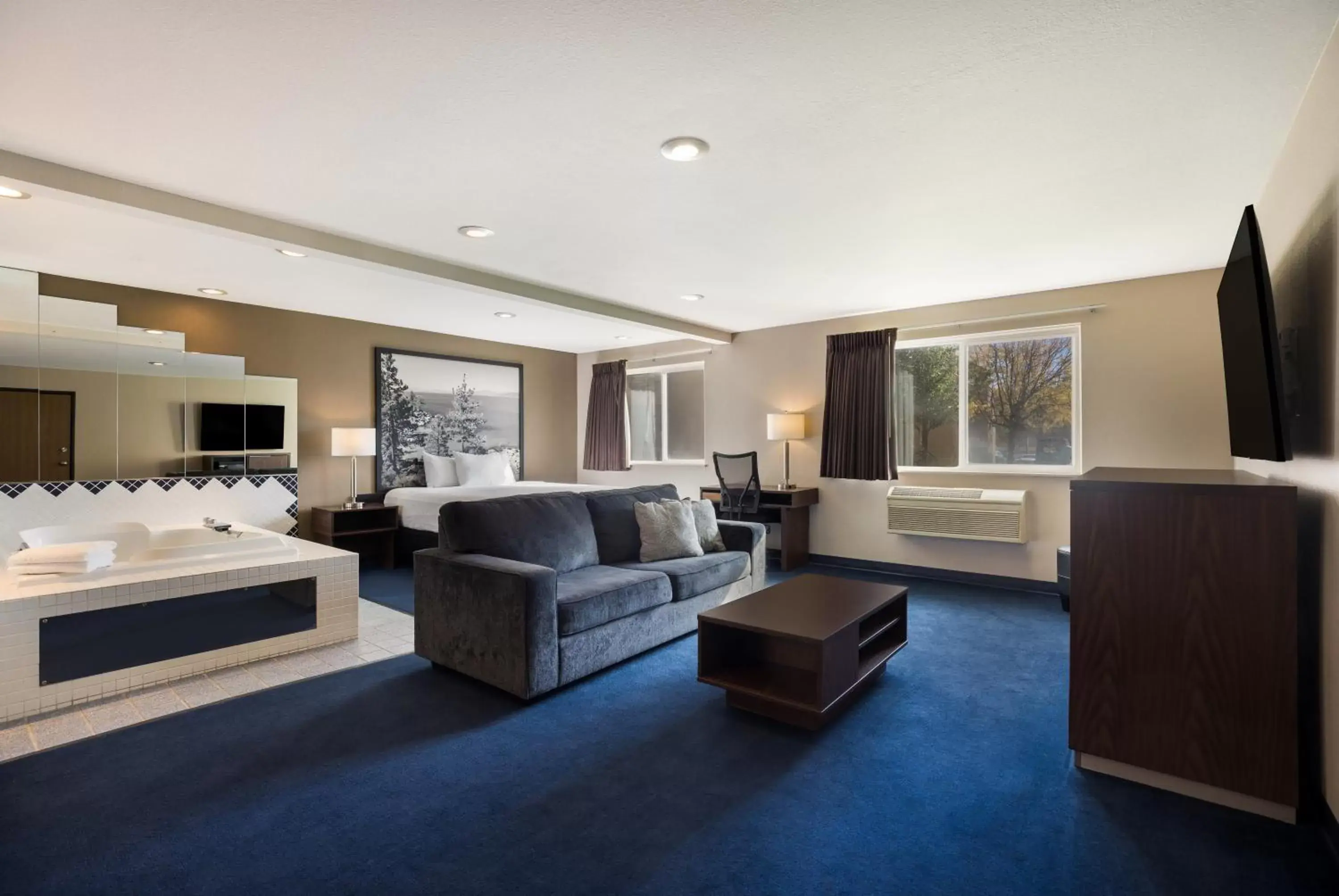 TV and multimedia, Seating Area in Americas Best Value Inn Sparks