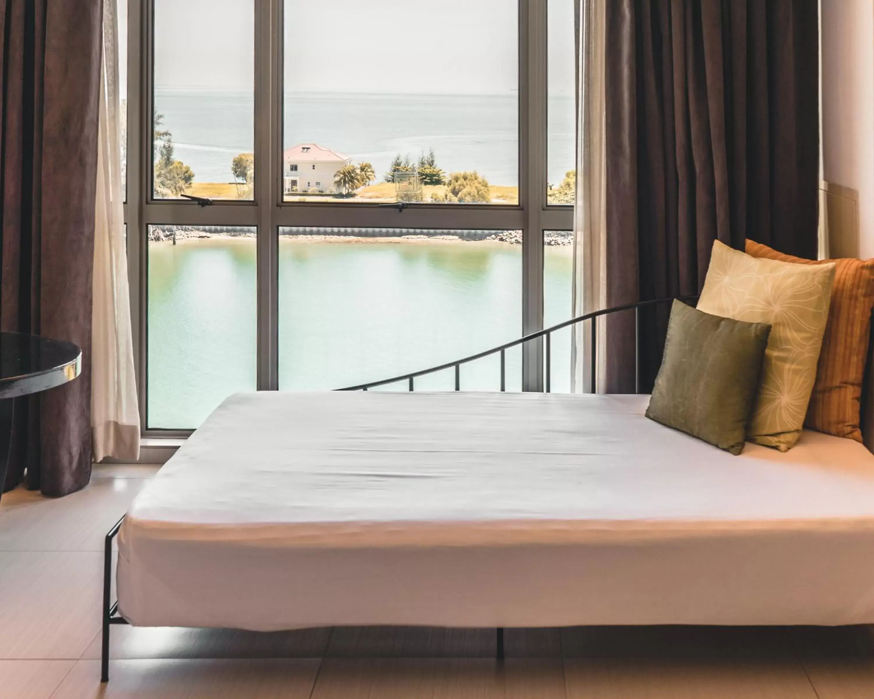 Bed in Avillion Admiral Cove Bed in Avillion Admiral Cove