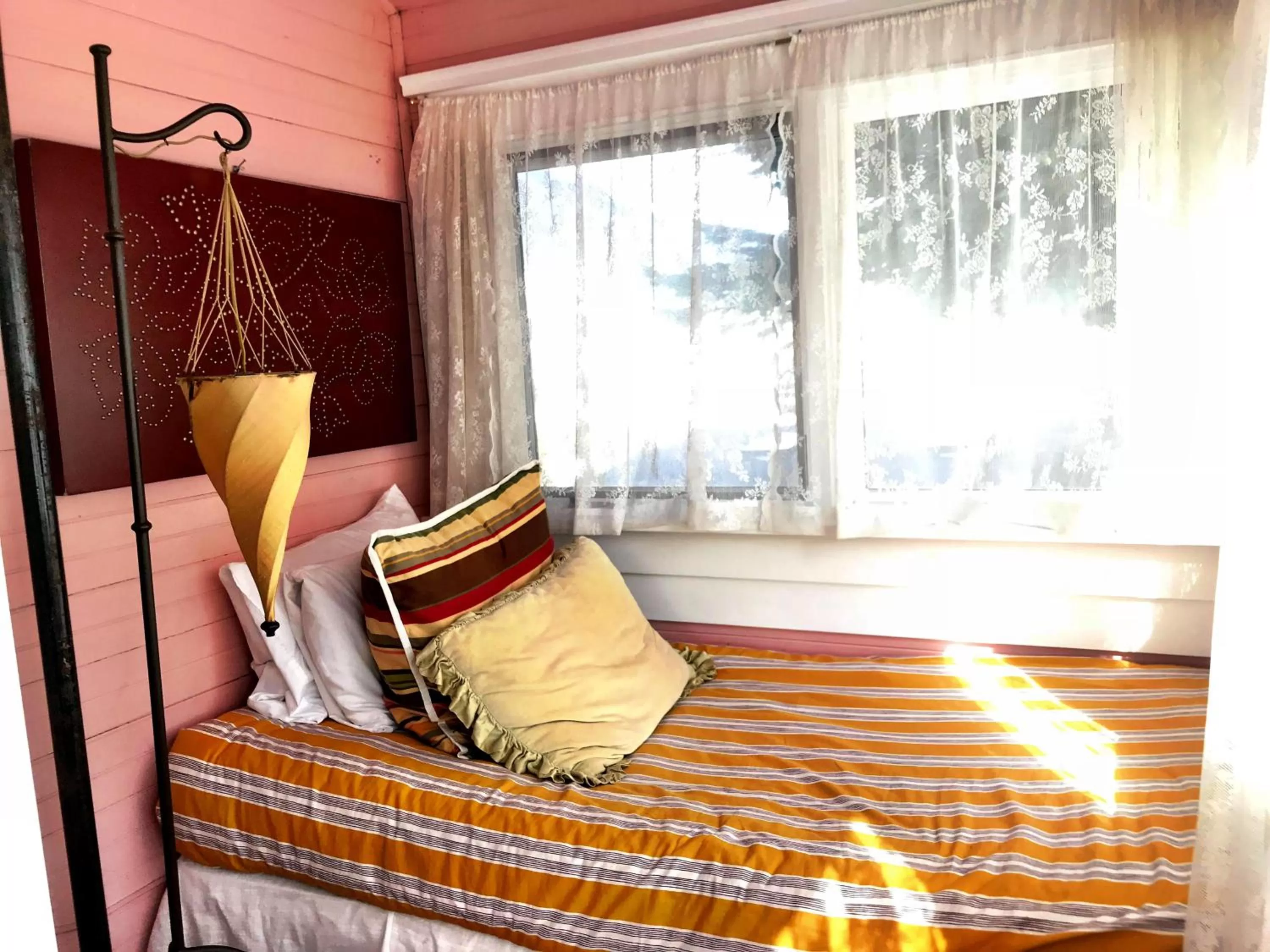 Bed in Historic Skagway Inn