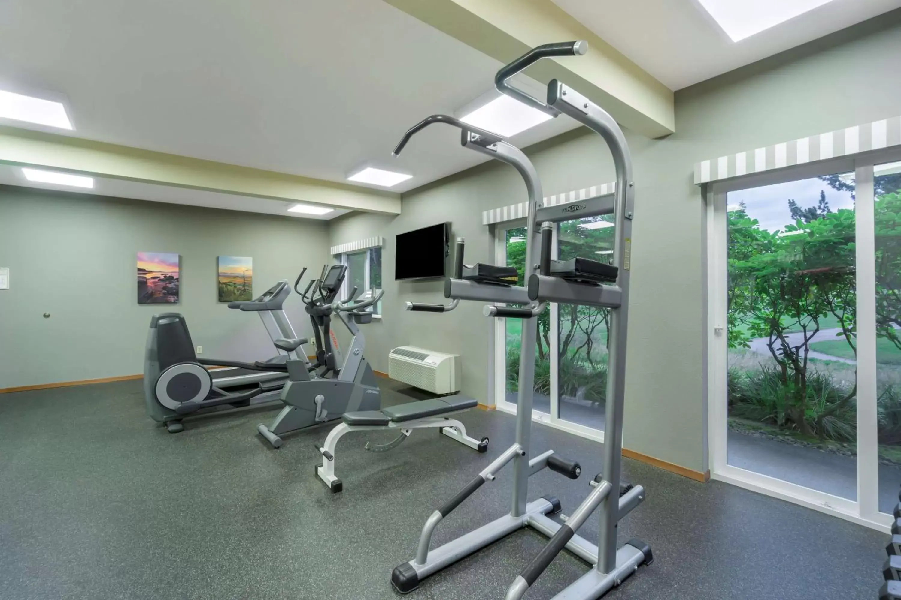 Fitness centre/facilities, Fitness Center/Facilities in Best Western Plus Plaza by the Green