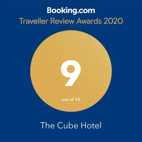 Certificate/Award in The Cube Hotel