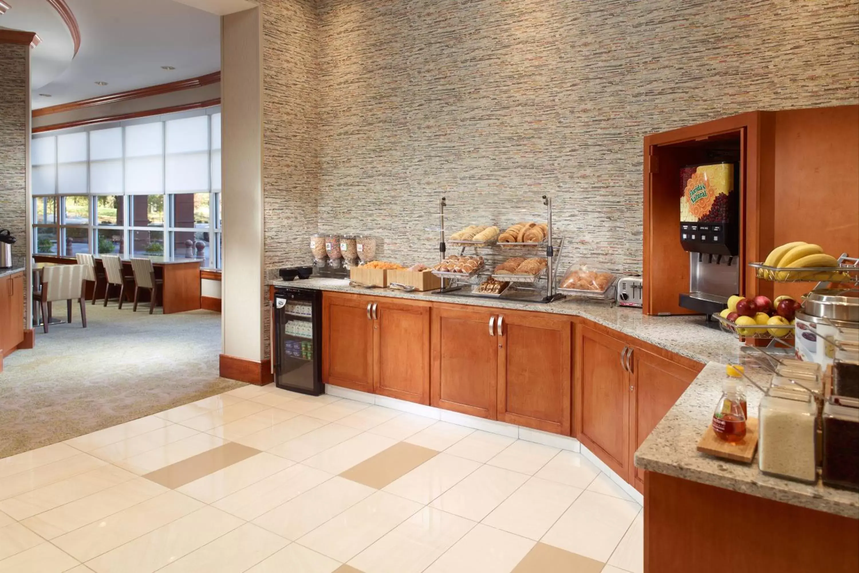 Breakfast, Restaurant/Places to Eat in SpringHill Suites by Marriott Atlanta Buckhead