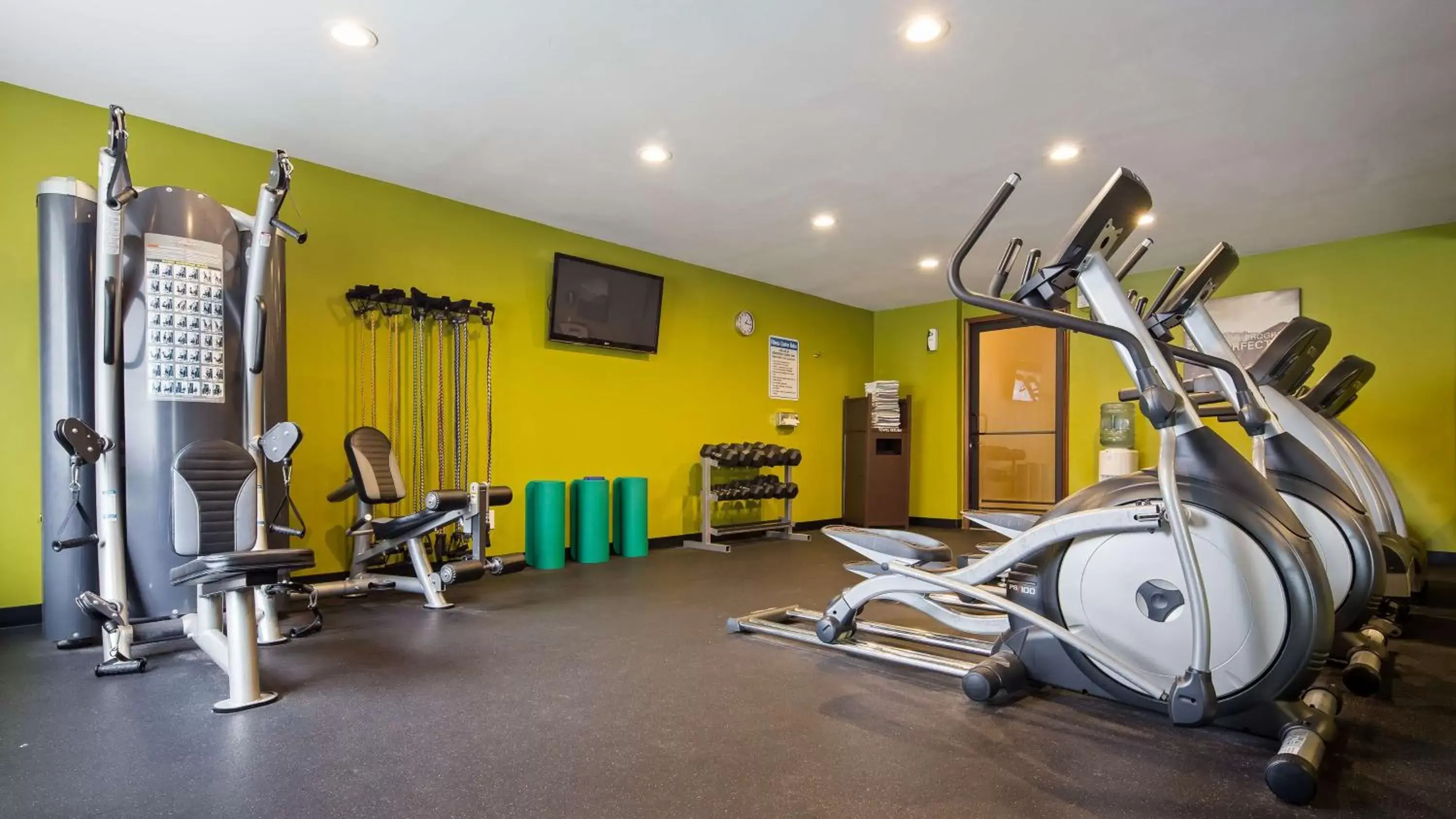 Fitness centre/facilities, Fitness Center/Facilities in Best Western Ambassador Inn & Suites