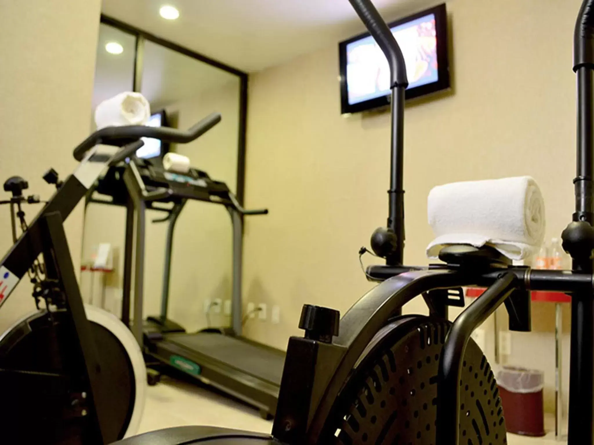 Fitness centre/facilities, Fitness Center/Facilities in Mision Express Pachuca