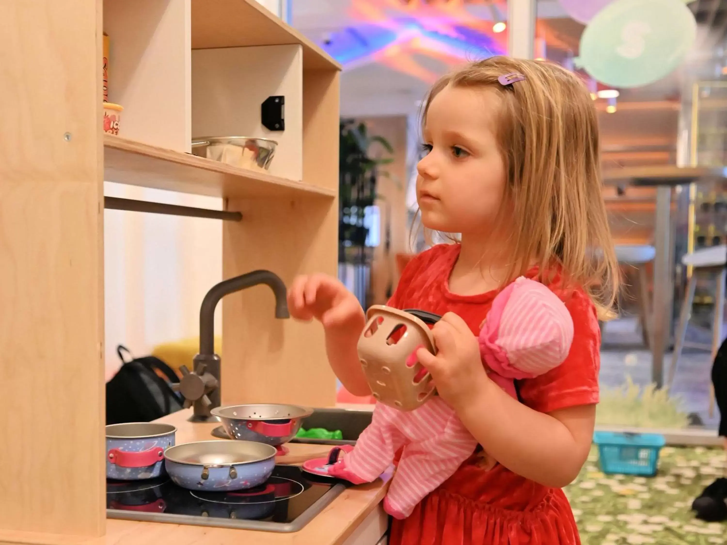 Other, Children in Novotel Warszawa Centrum