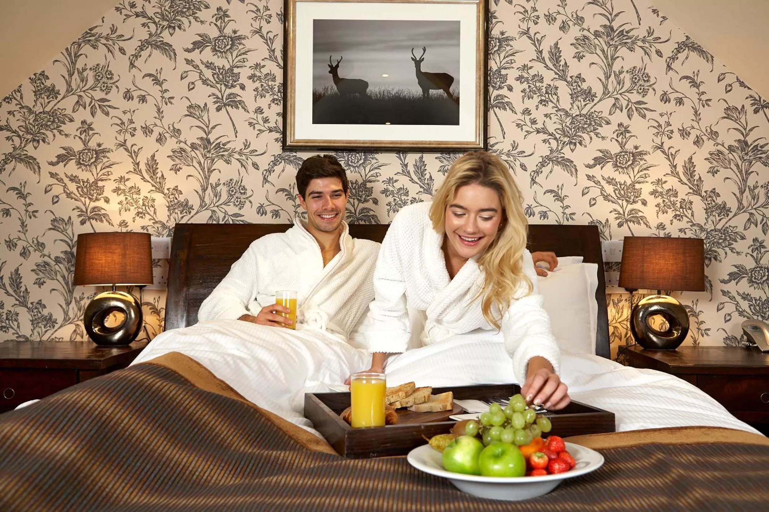 People, Bed in Mandolay Hotel Guildford