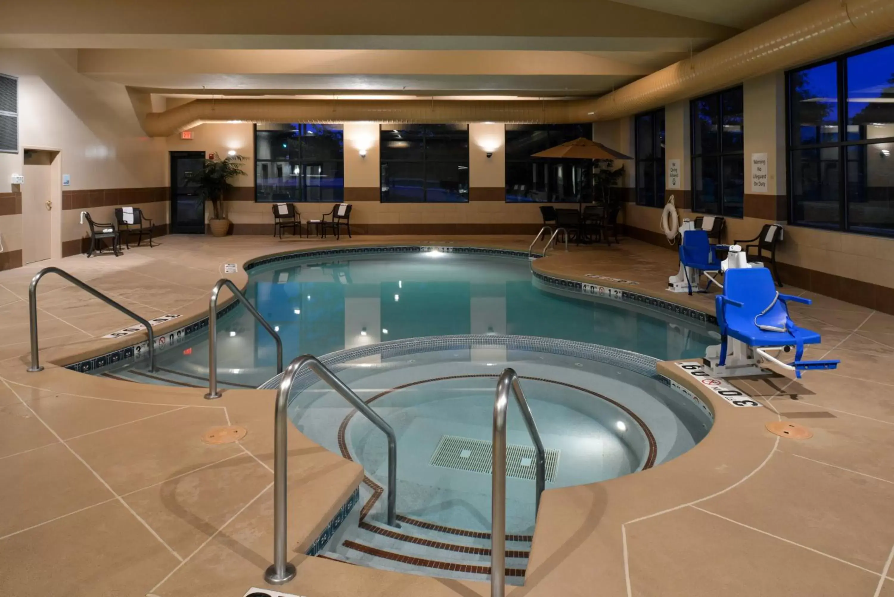 Swimming Pool in Holiday Inn Express Hotel & Suites Milwaukee-New Berlin, an IHG Hotel