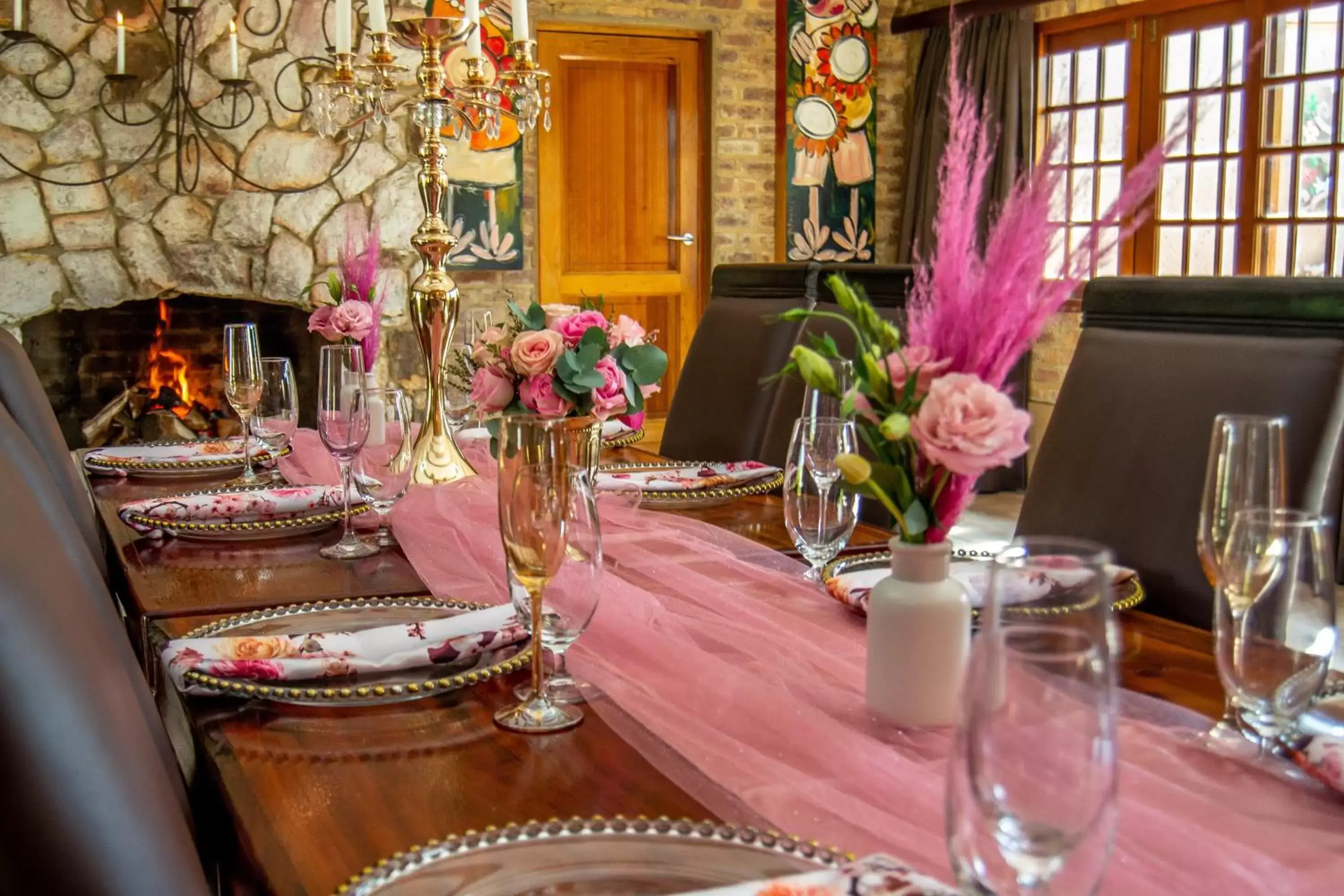 Restaurant/Places to Eat in Afrique Boutique Hotel O.R. Tambo