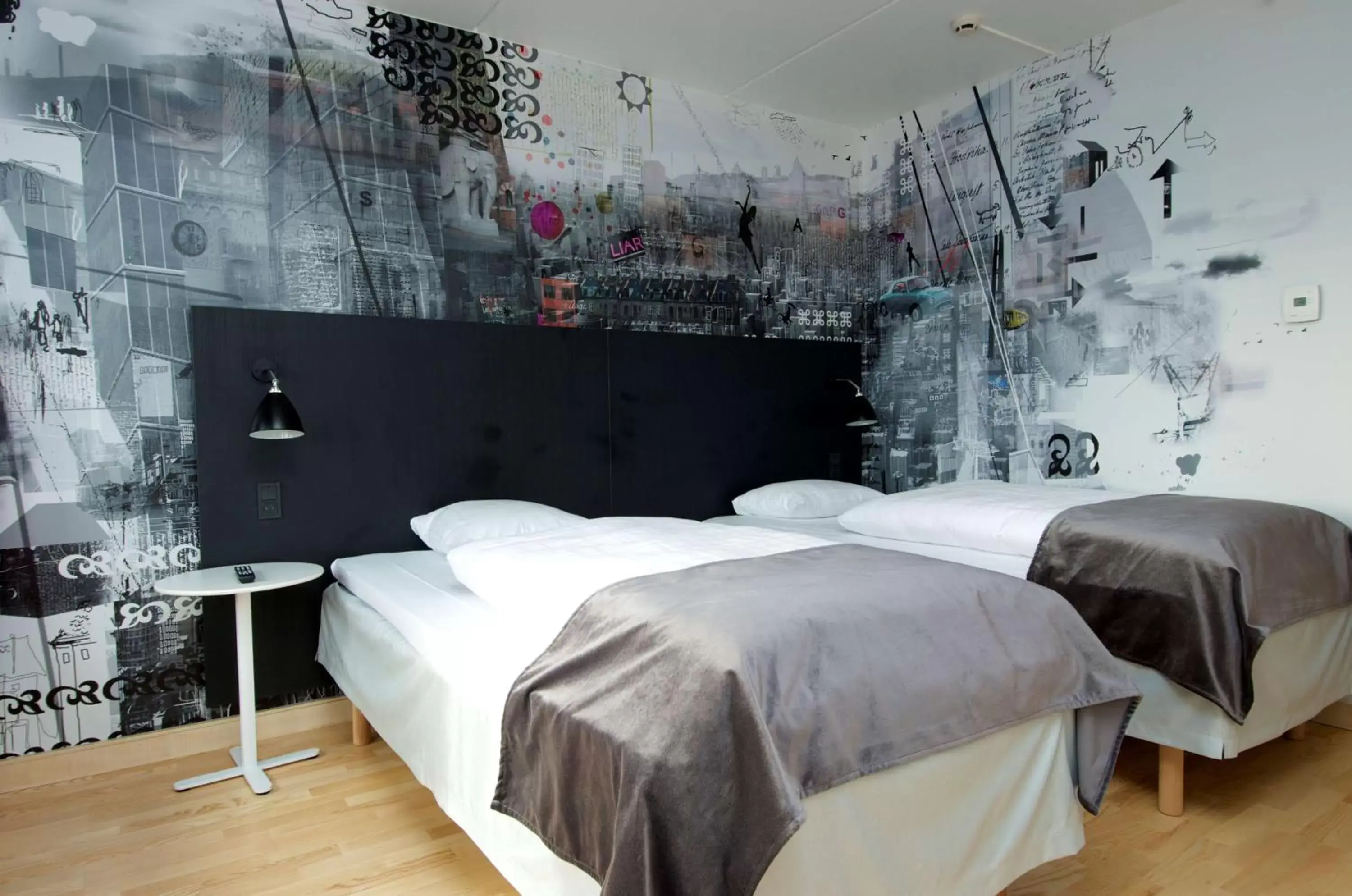 Photo of the whole room, Bed in Scandic Copenhagen