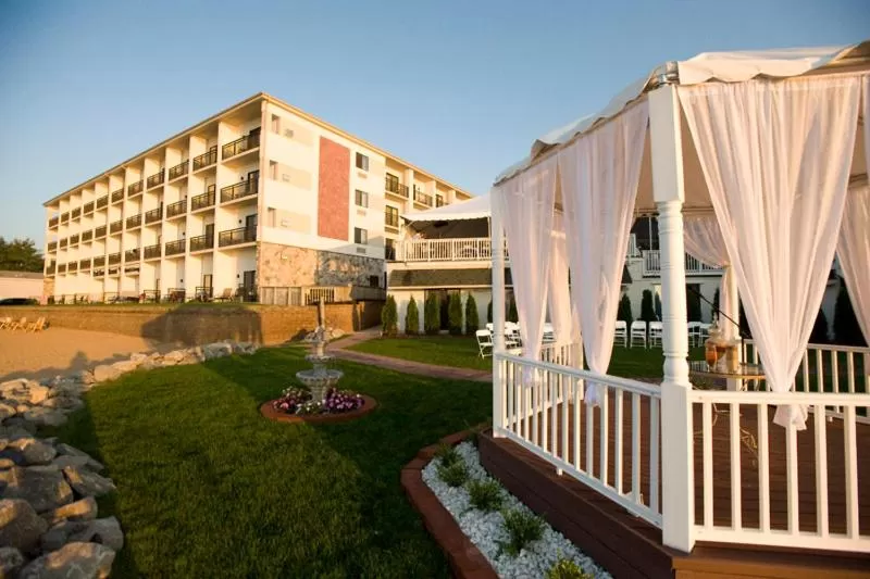 Facade/entrance in Parkshore Resort